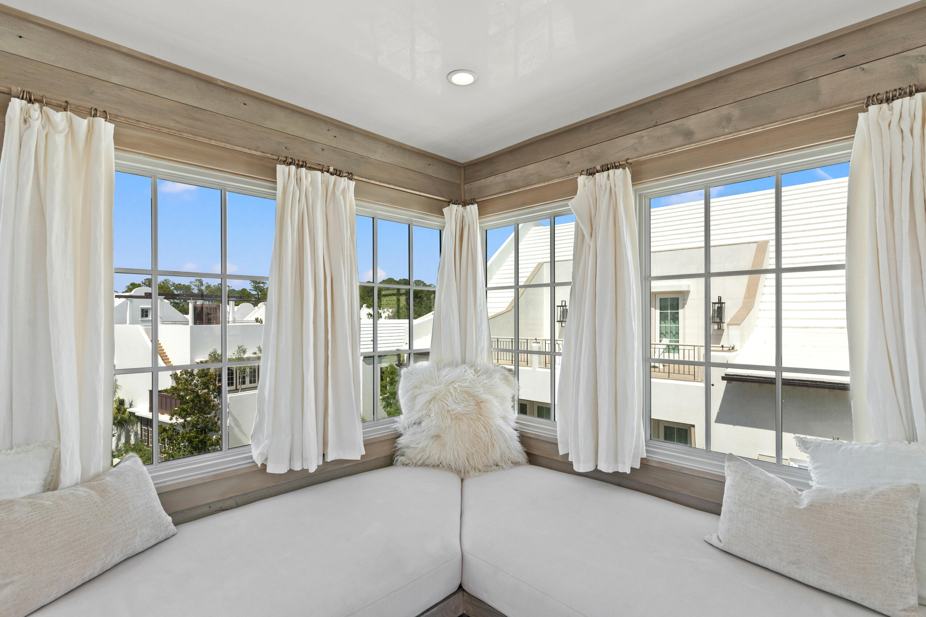 ALYS BEACH - Residential