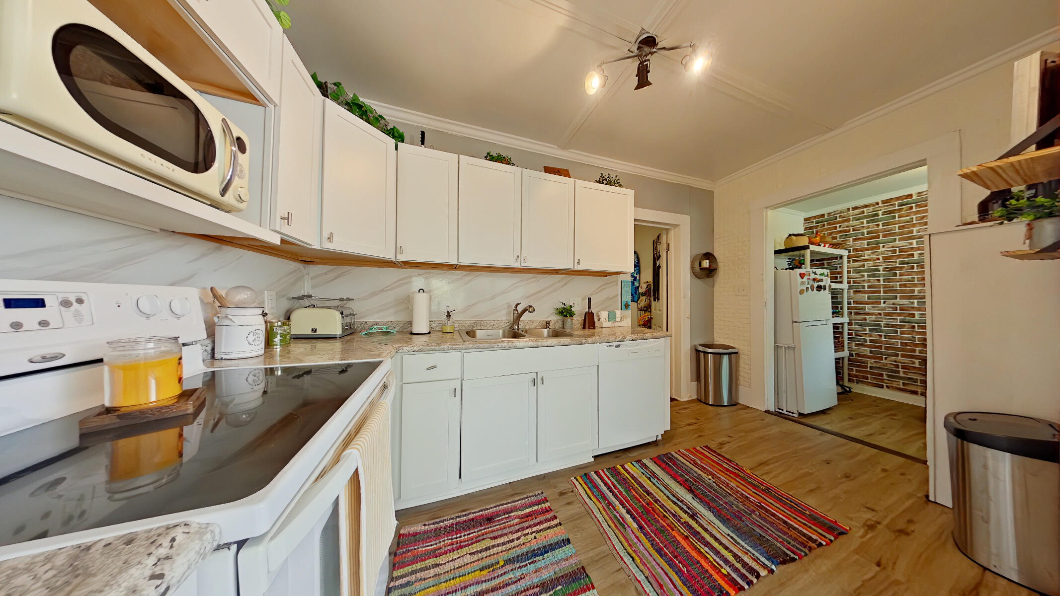 DURCHSLAGS - Residential