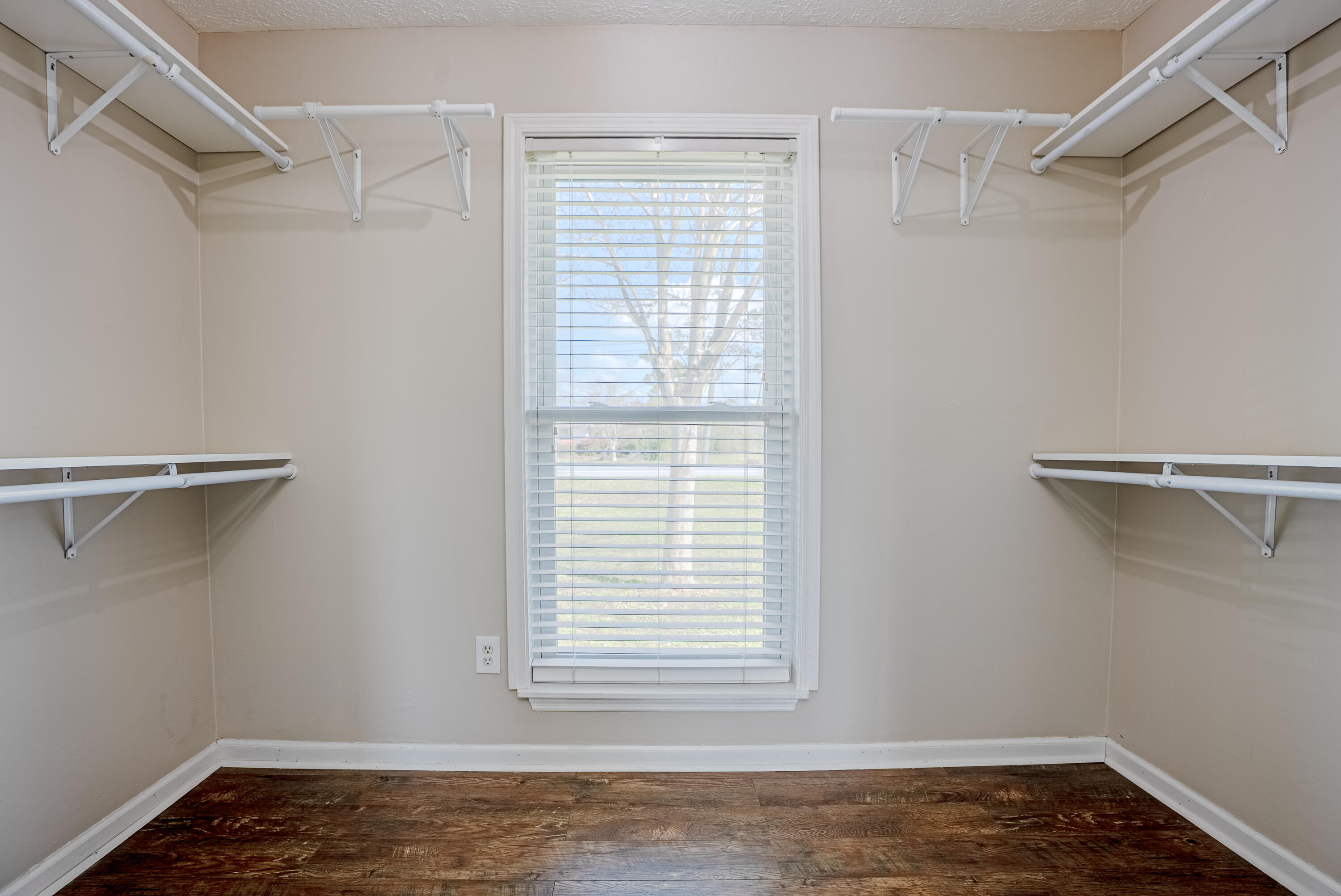 KING ESTATES UNIT 2 - Residential