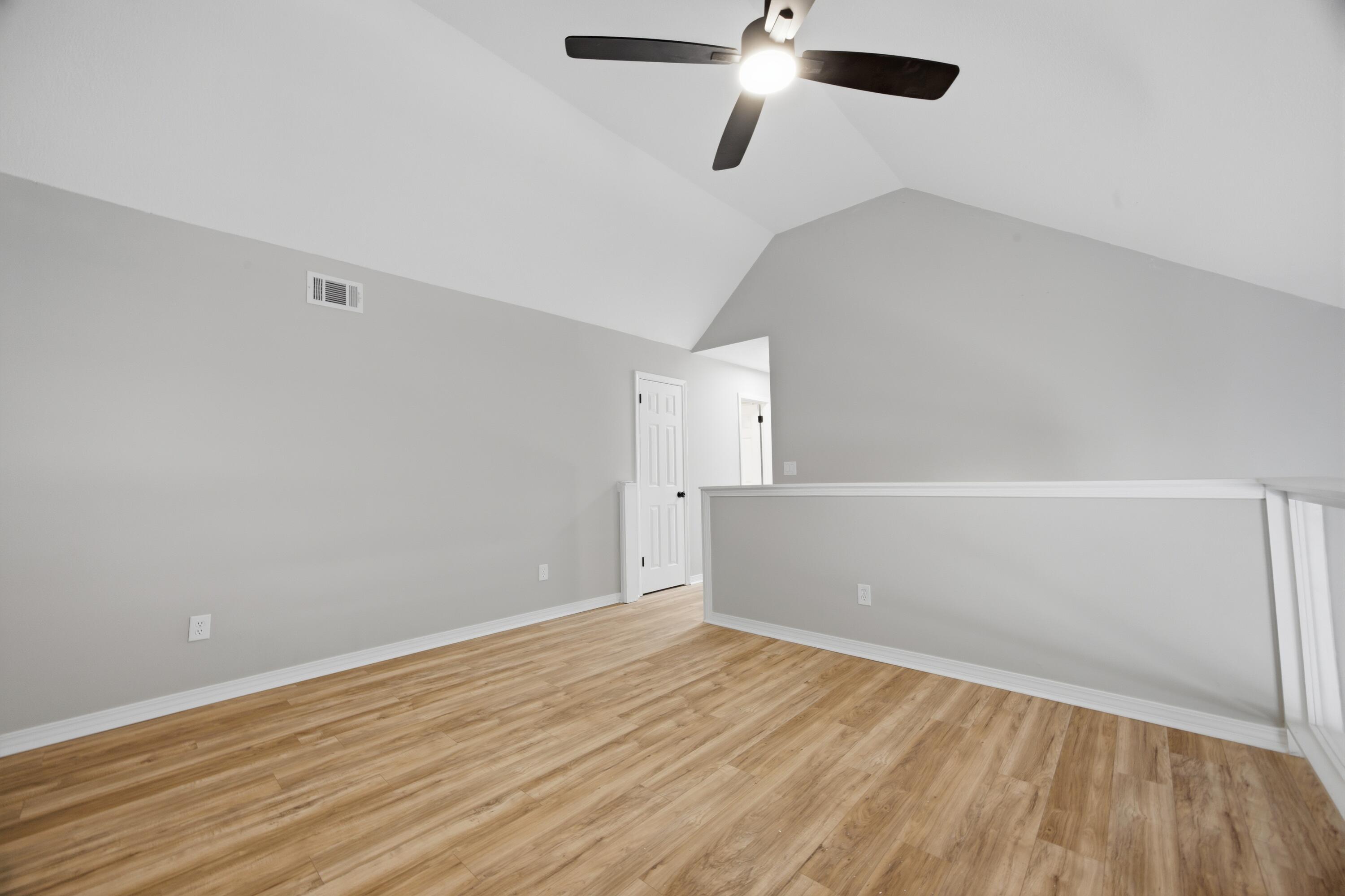 EMERALD ESTATES - Residential