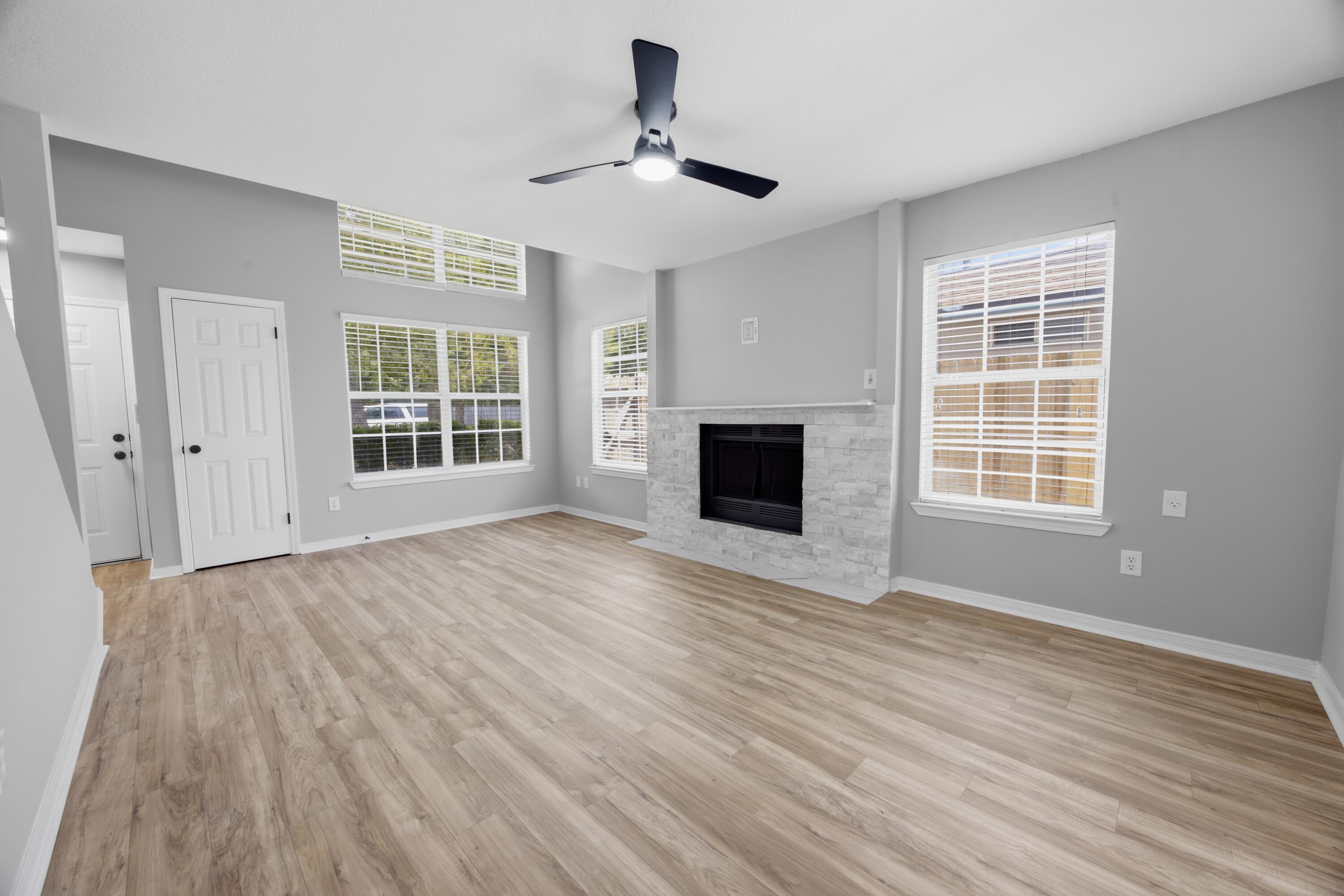 EMERALD ESTATES - Residential