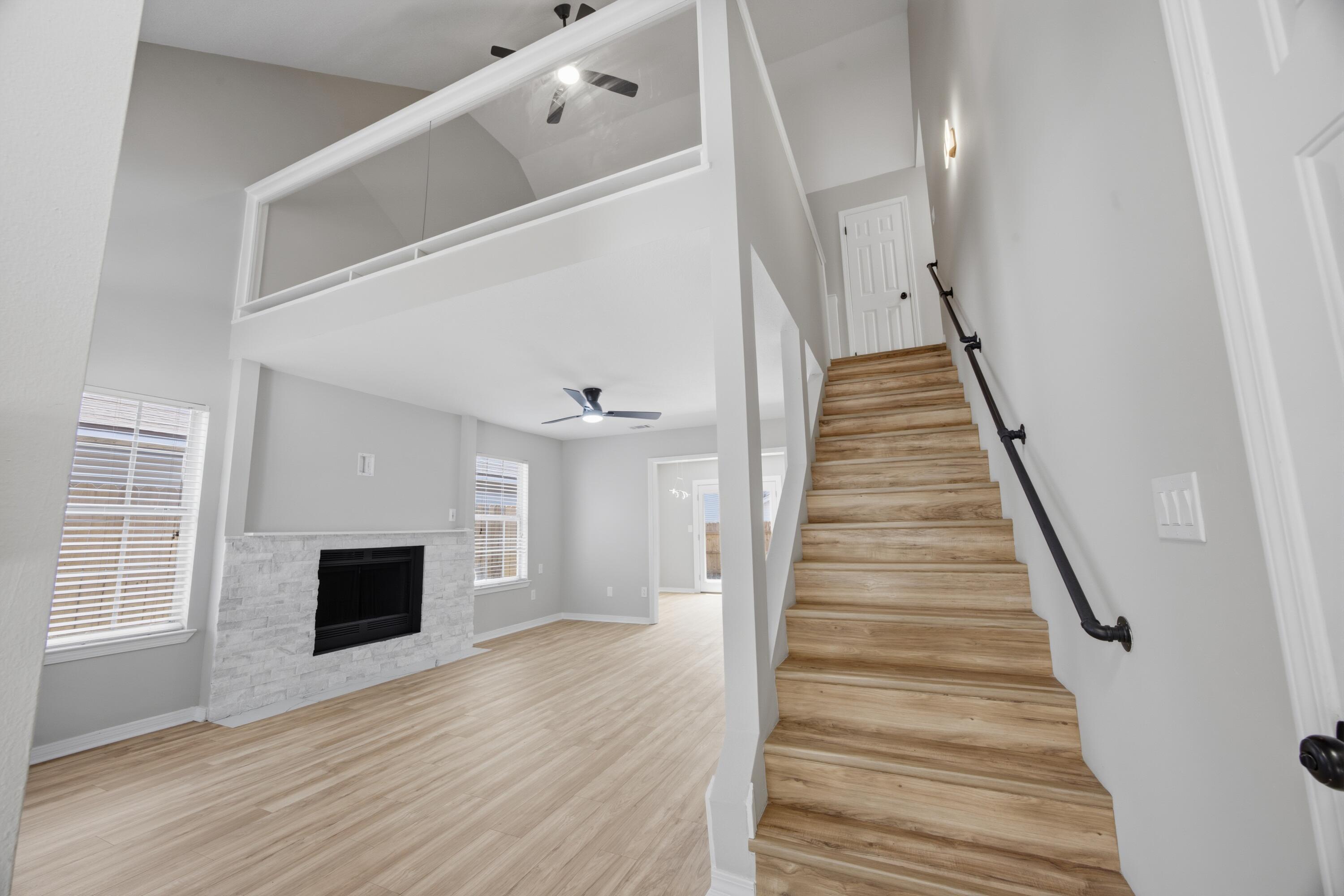 EMERALD ESTATES - Residential