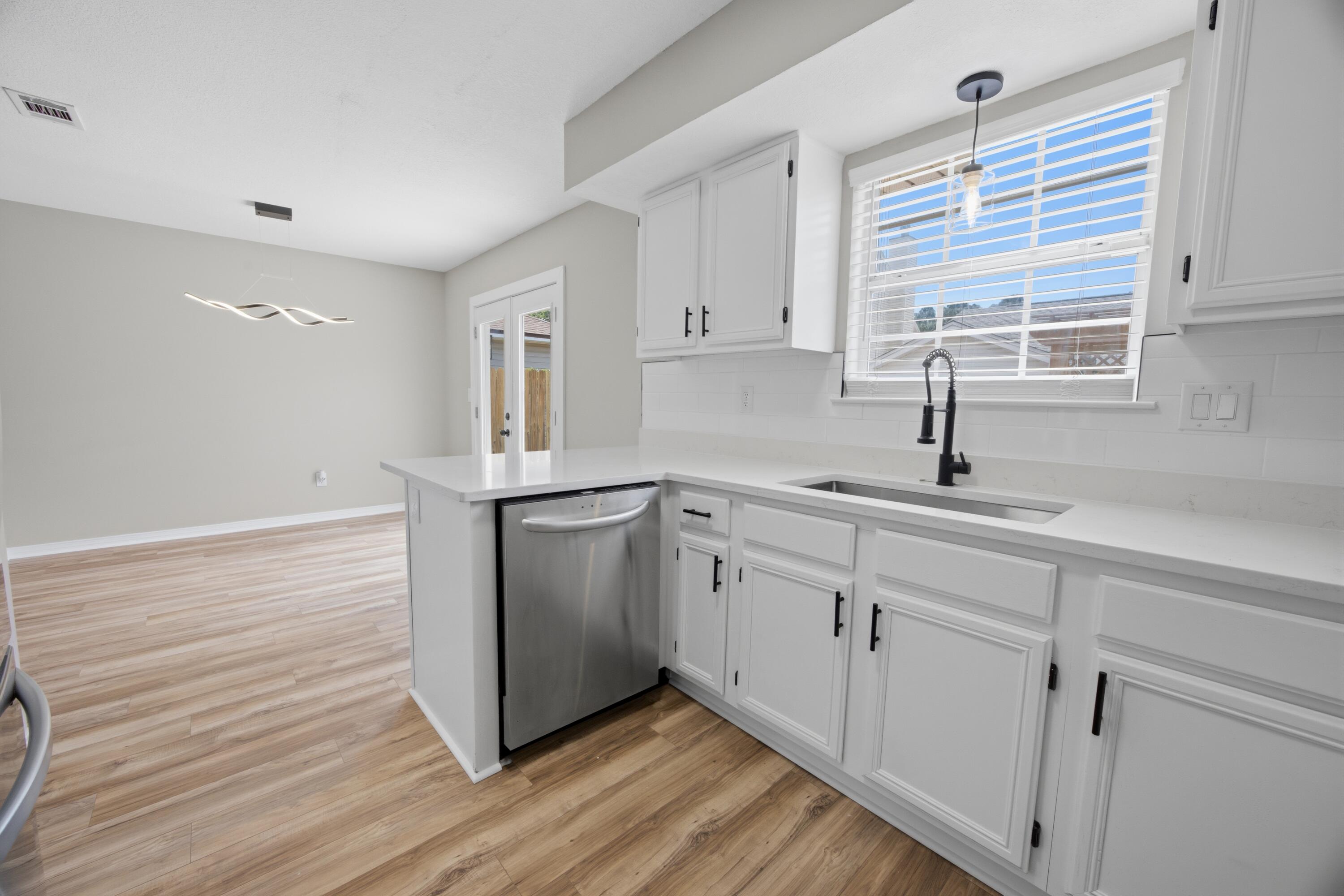 EMERALD ESTATES - Residential