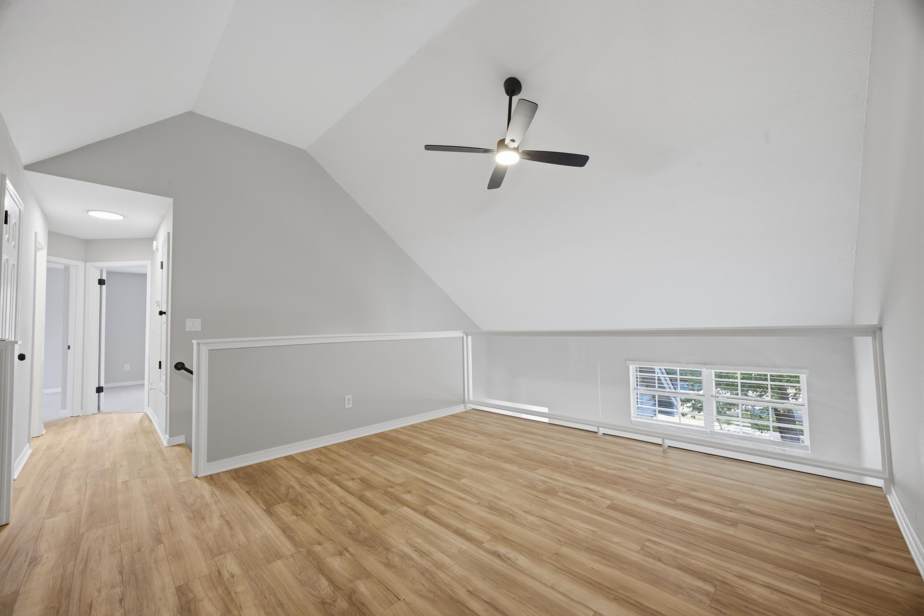 EMERALD ESTATES - Residential