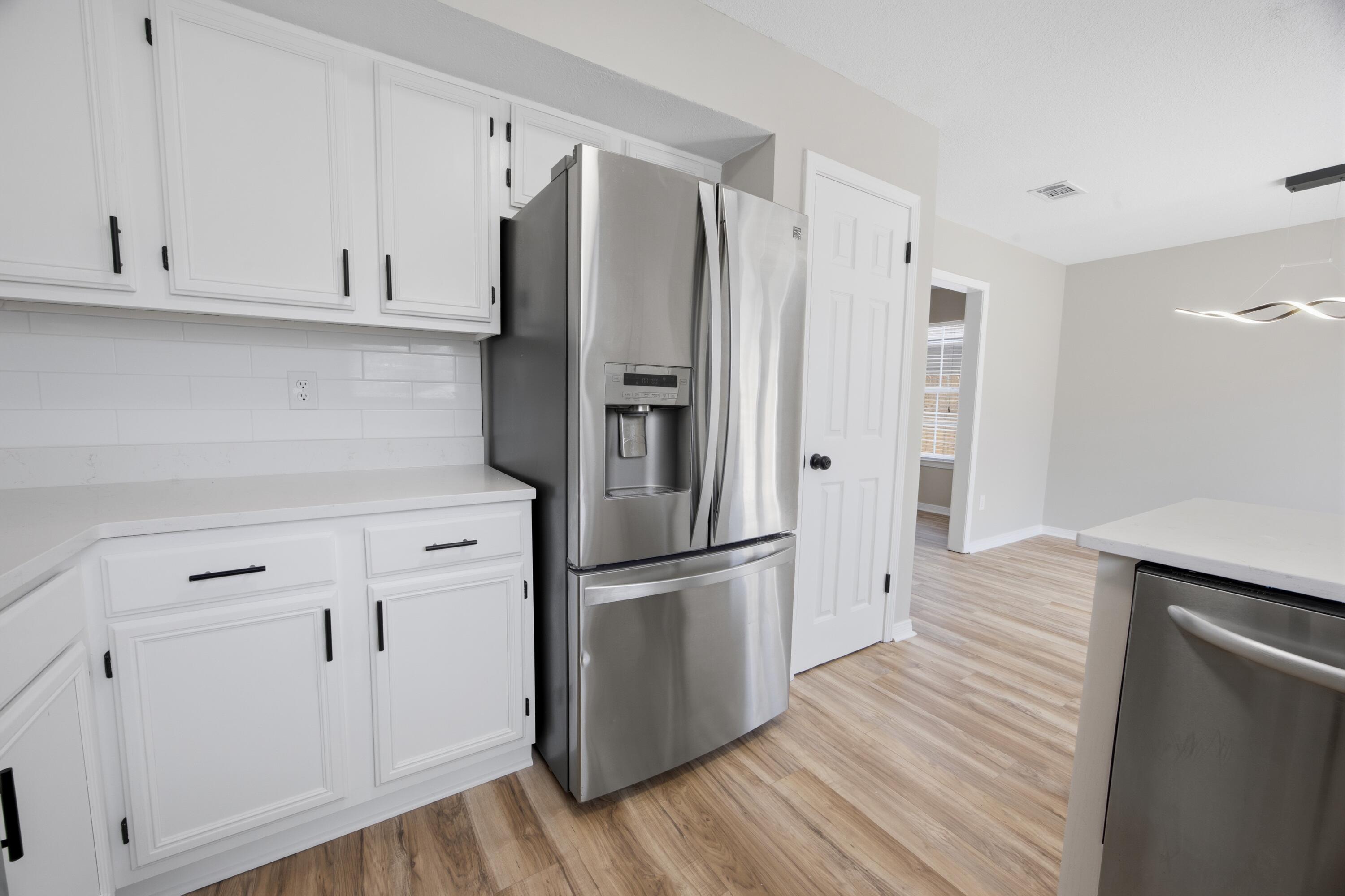 EMERALD ESTATES - Residential