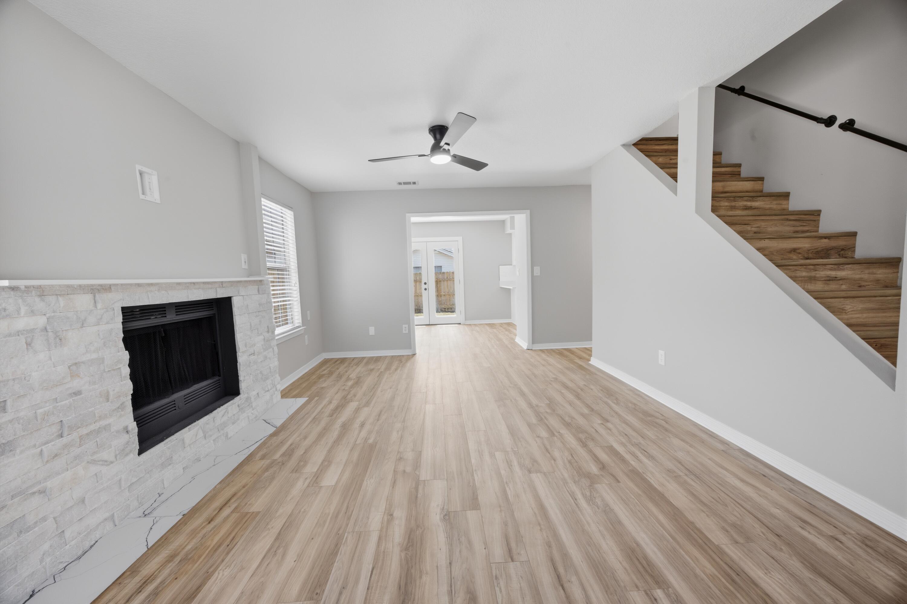 EMERALD ESTATES - Residential