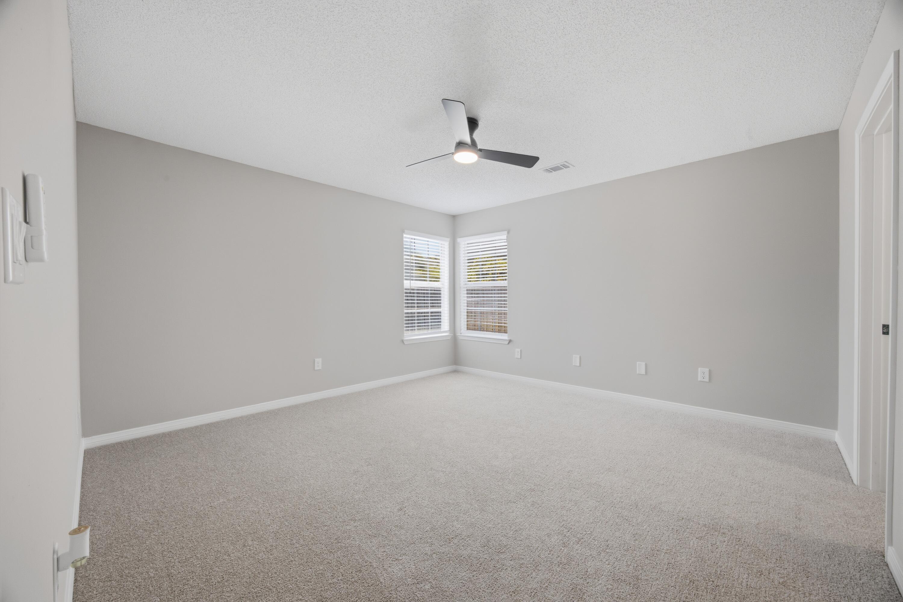 EMERALD ESTATES - Residential