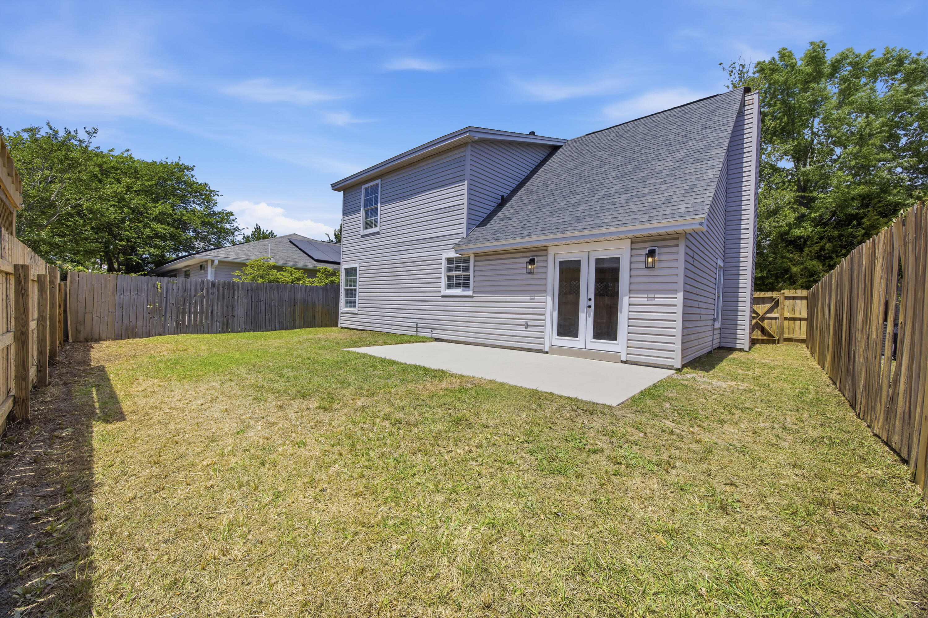 EMERALD ESTATES - Residential