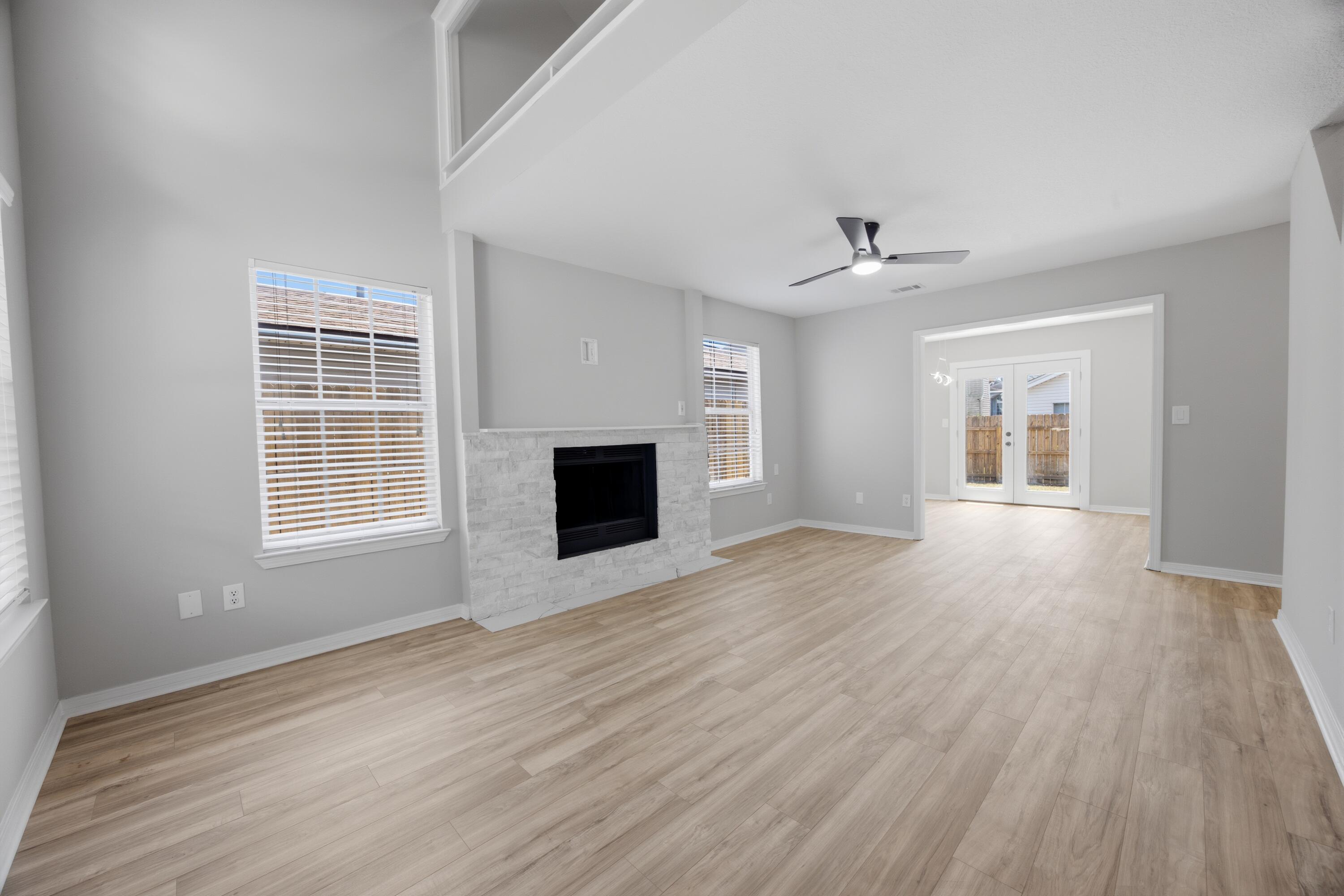 EMERALD ESTATES - Residential