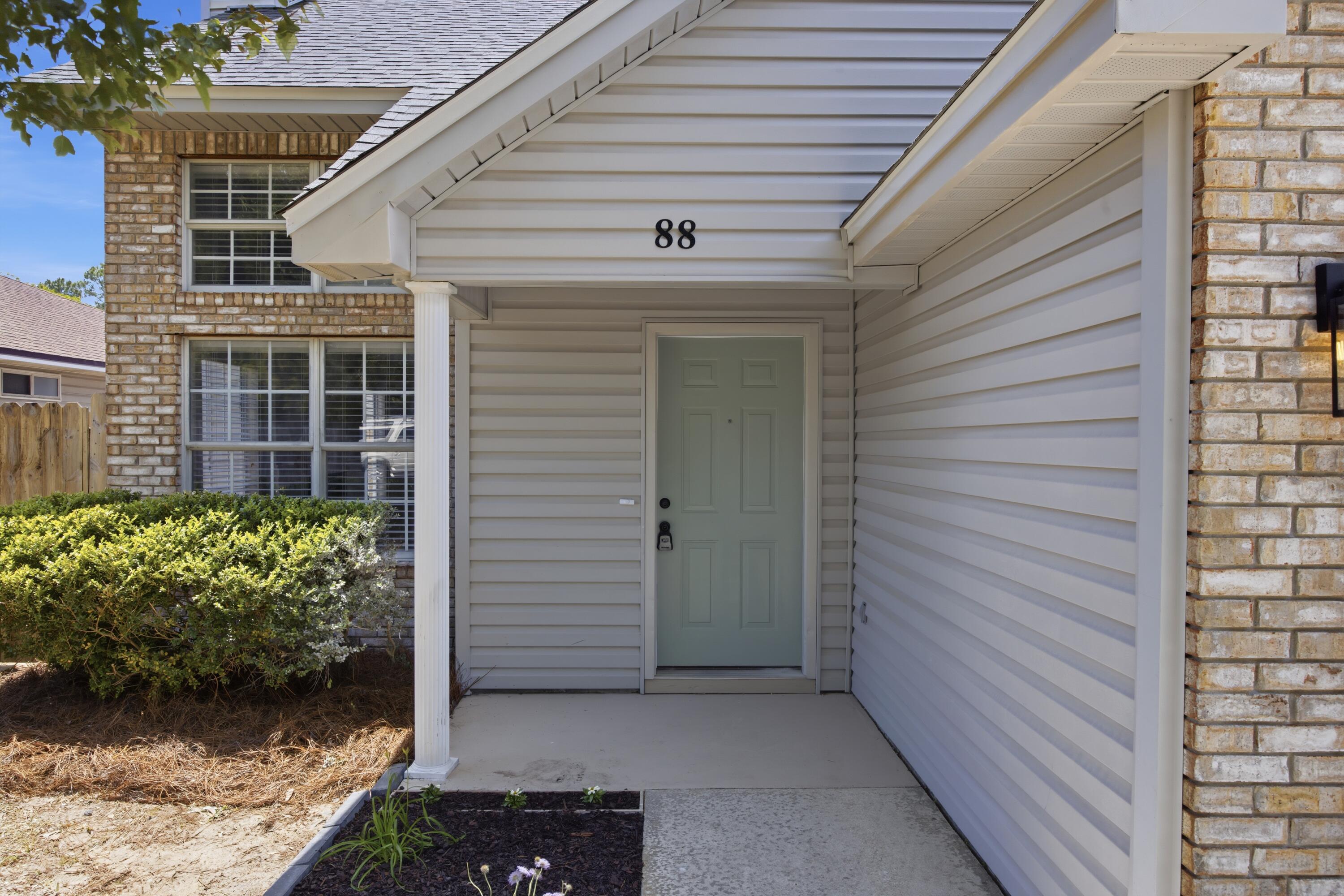 EMERALD ESTATES - Residential