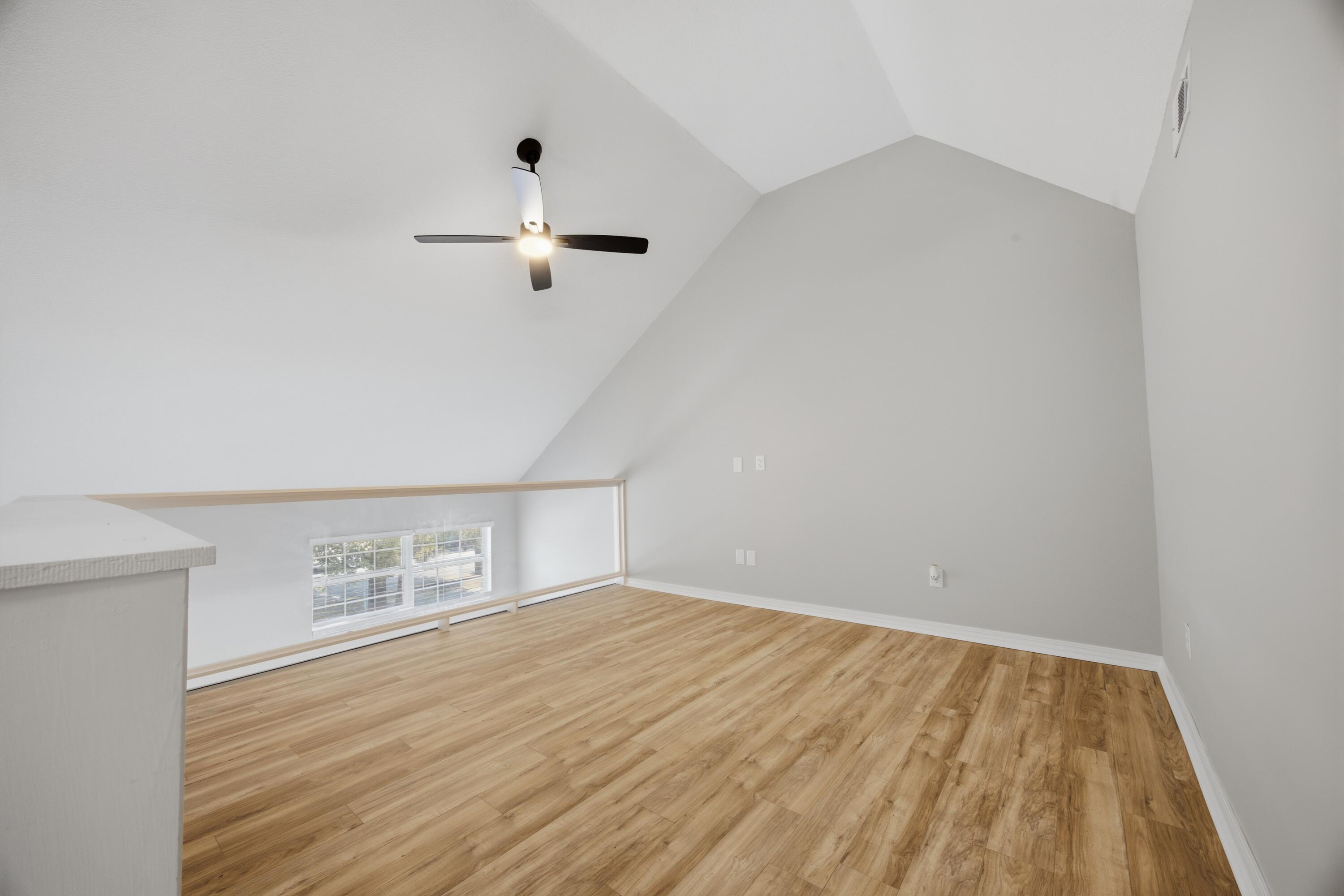 EMERALD ESTATES - Residential