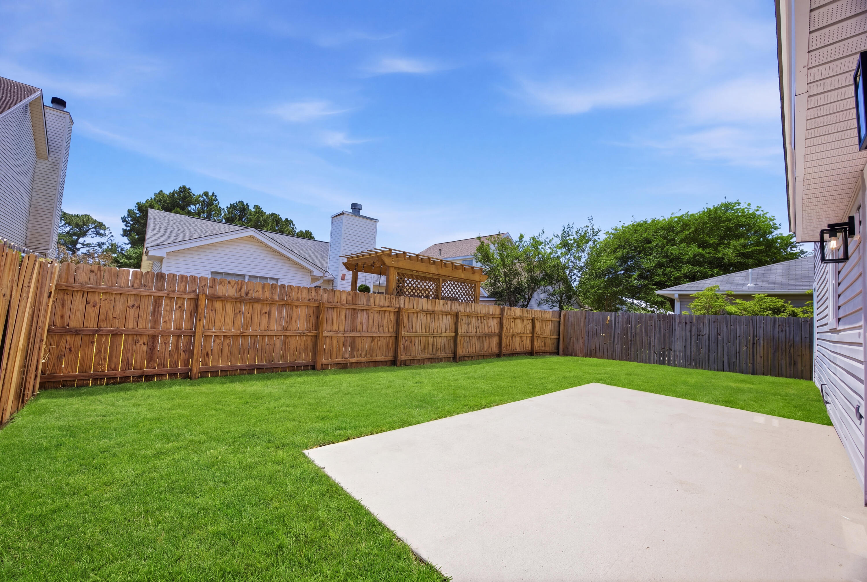 EMERALD ESTATES - Residential