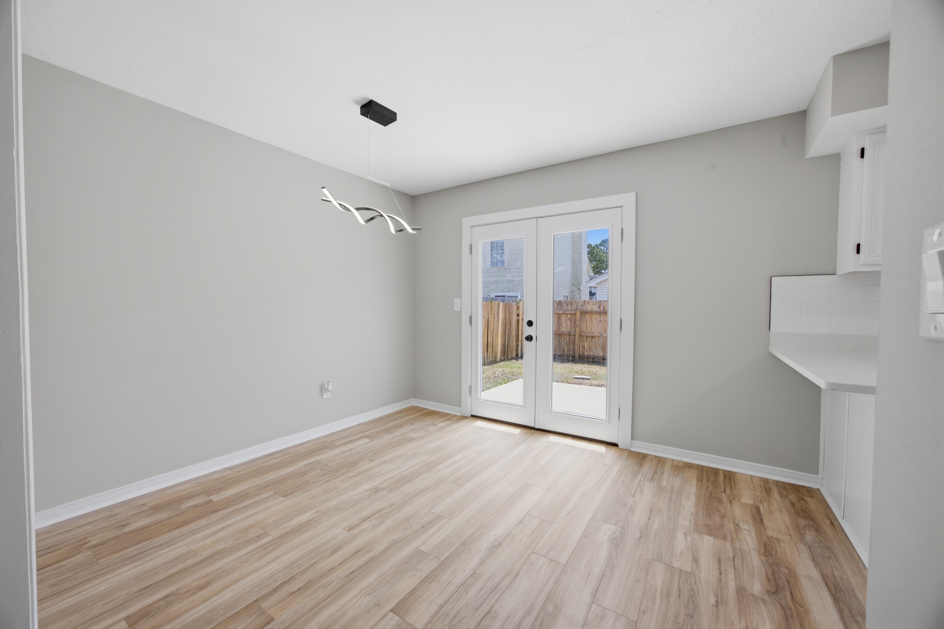 EMERALD ESTATES - Residential