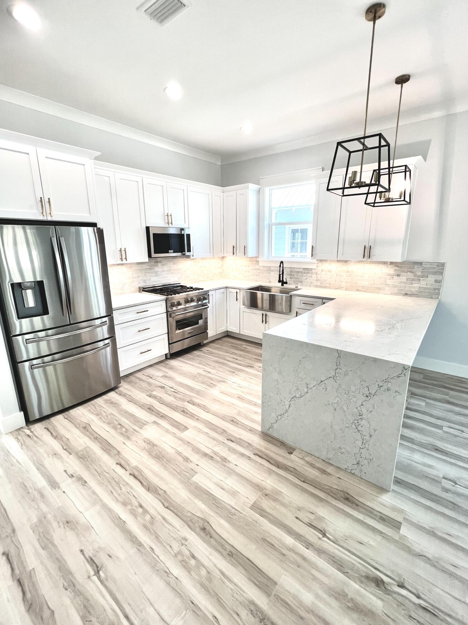 SHADOW PINES - Residential Lease