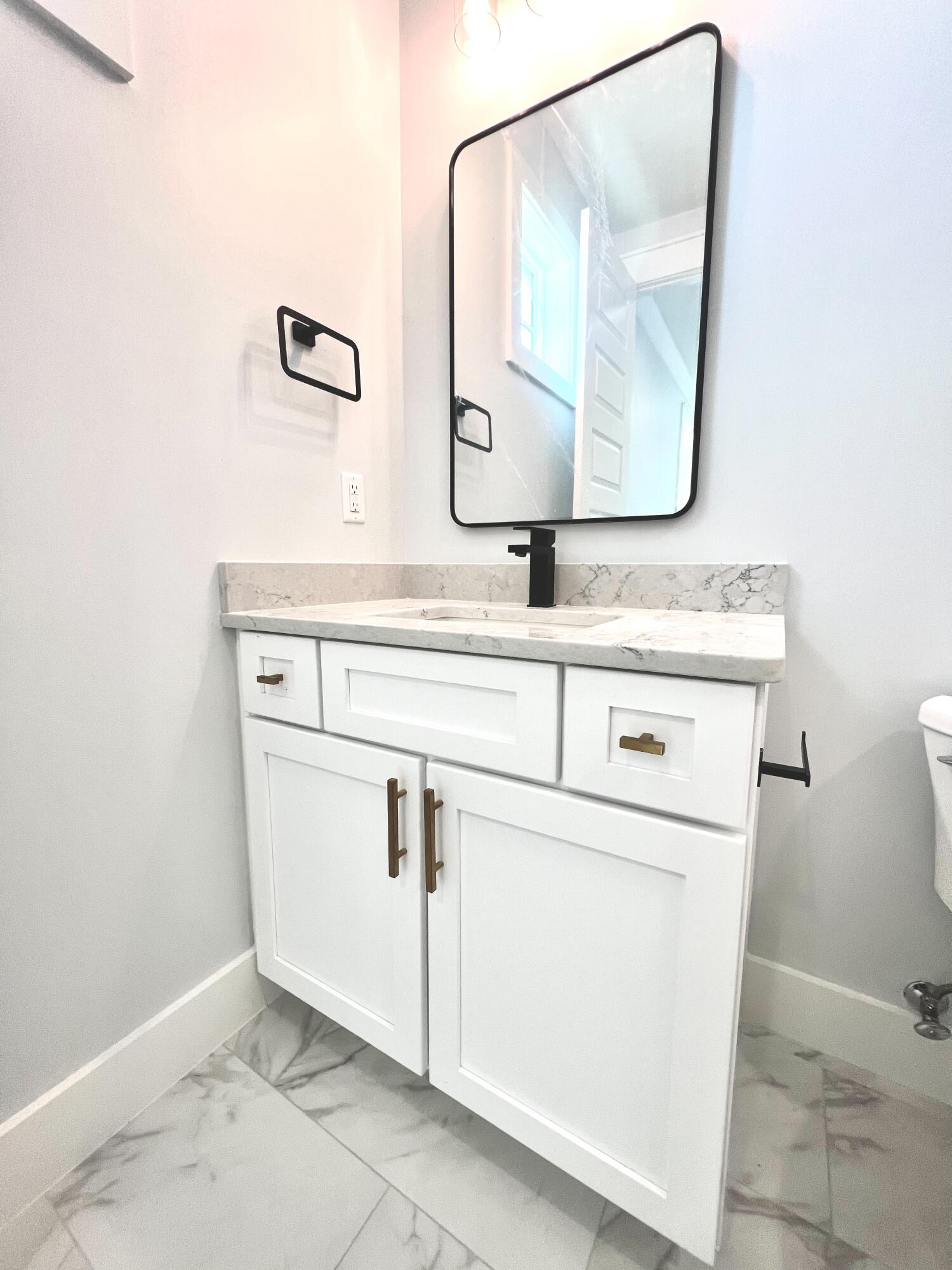 SHADOW PINES - Residential Lease