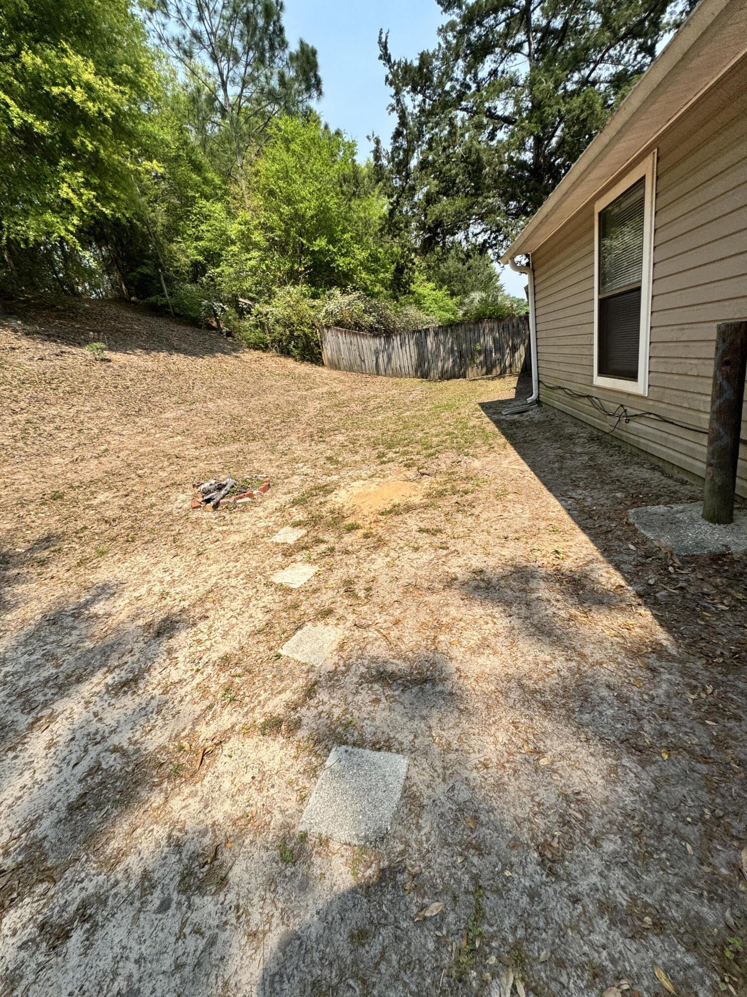 SHOAL TERRACE ESTATES - Residential Lease