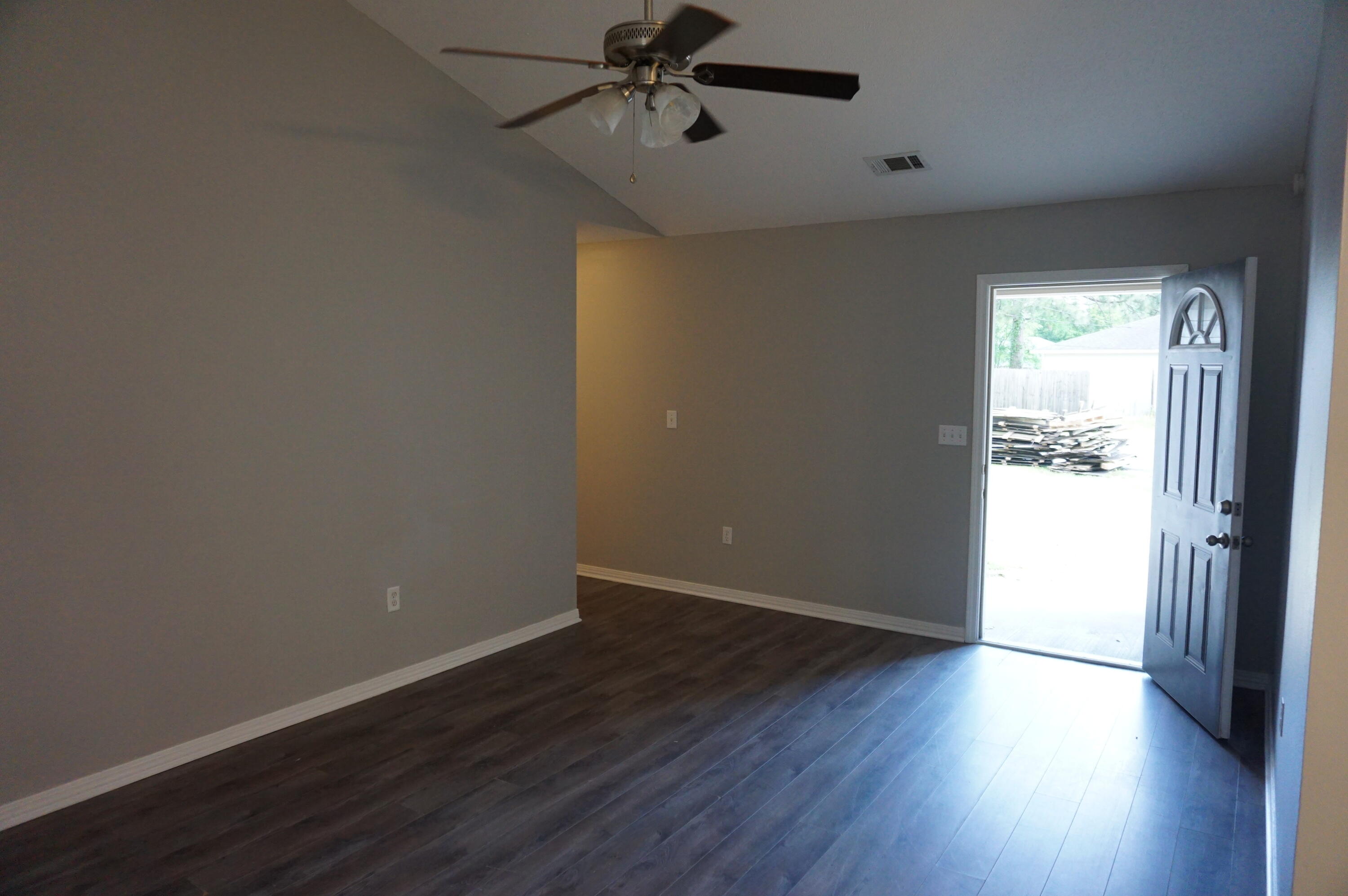 SHOAL TERRACE ESTATES - Residential Lease