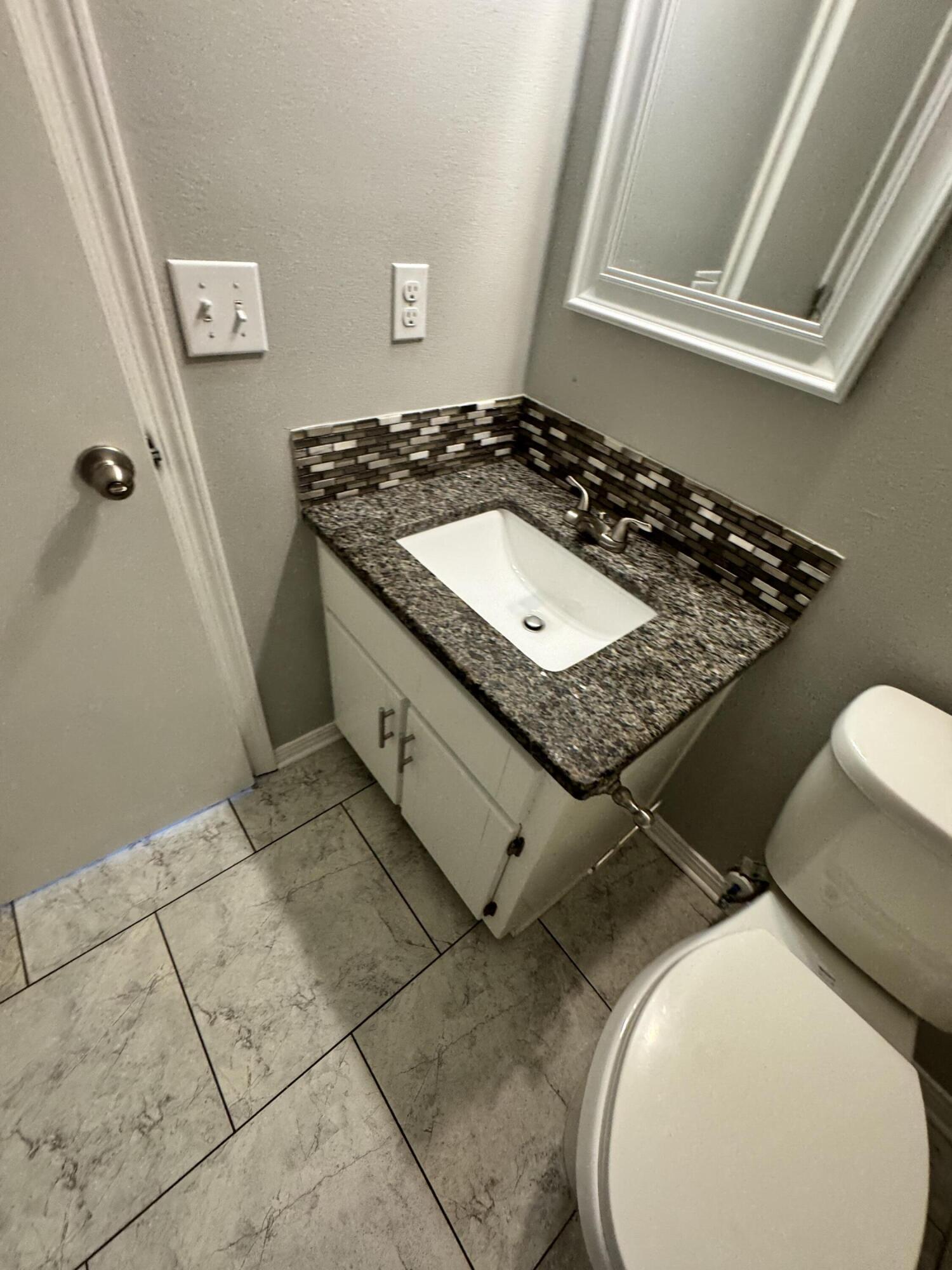 SHOAL TERRACE ESTATES - Residential Lease