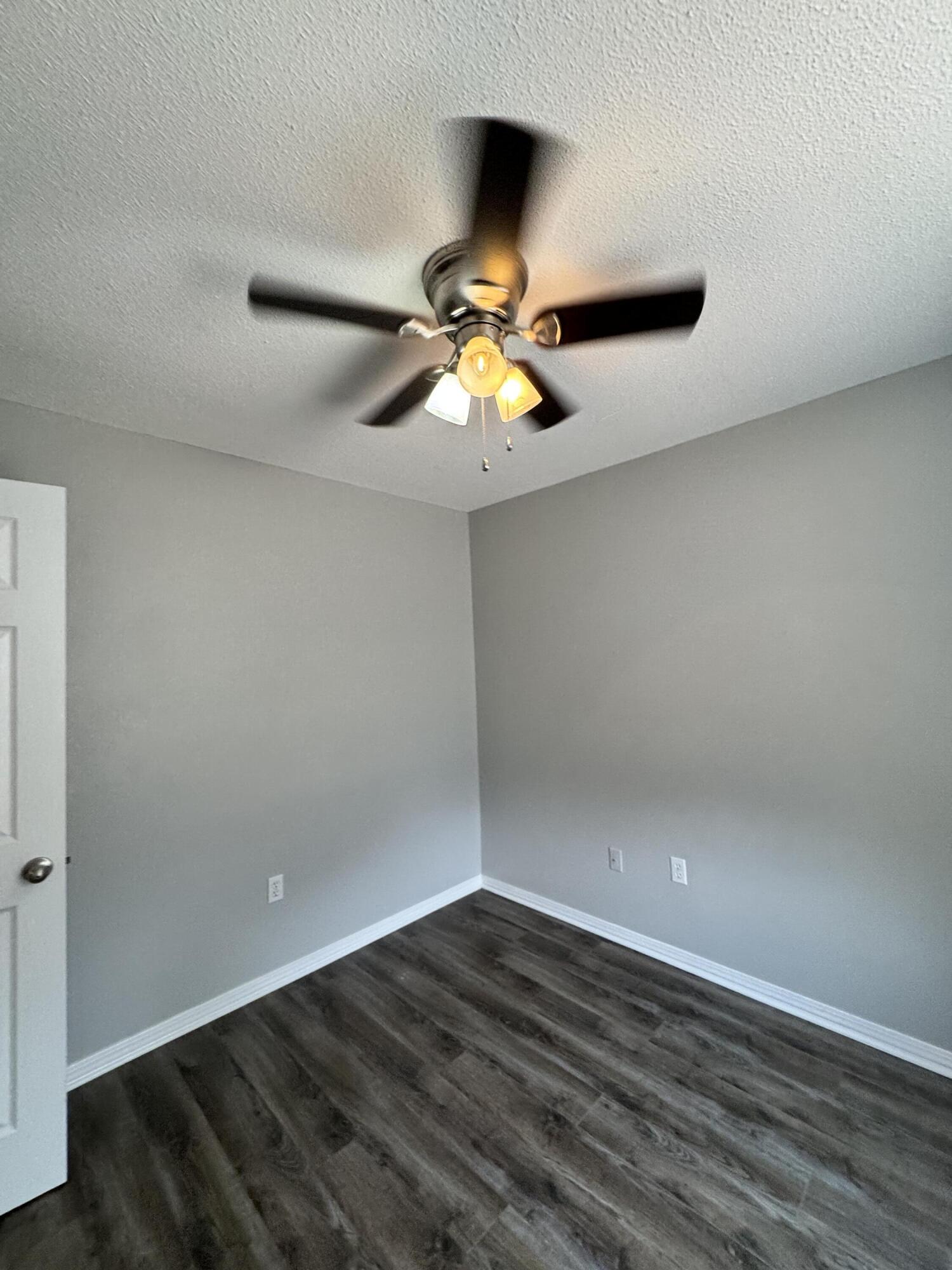 SHOAL TERRACE ESTATES - Residential Lease