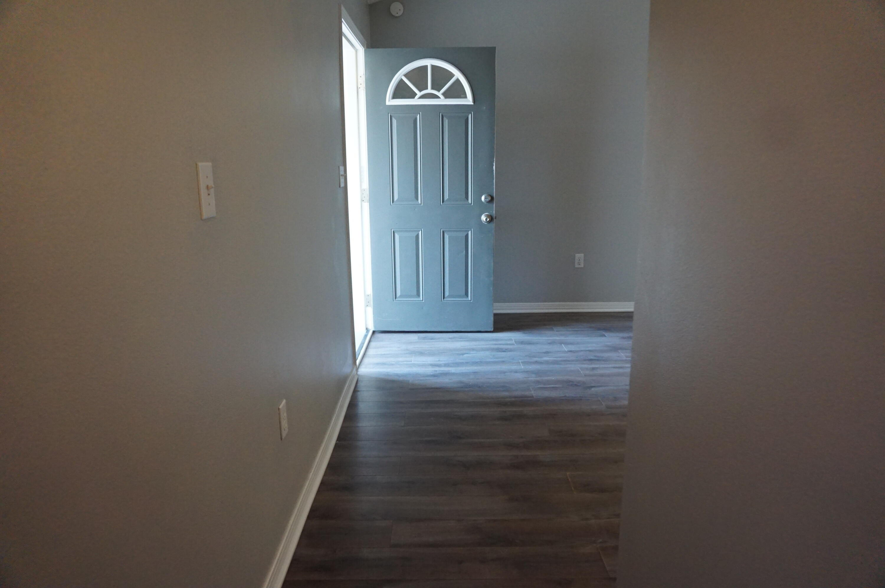 SHOAL TERRACE ESTATES - Residential Lease