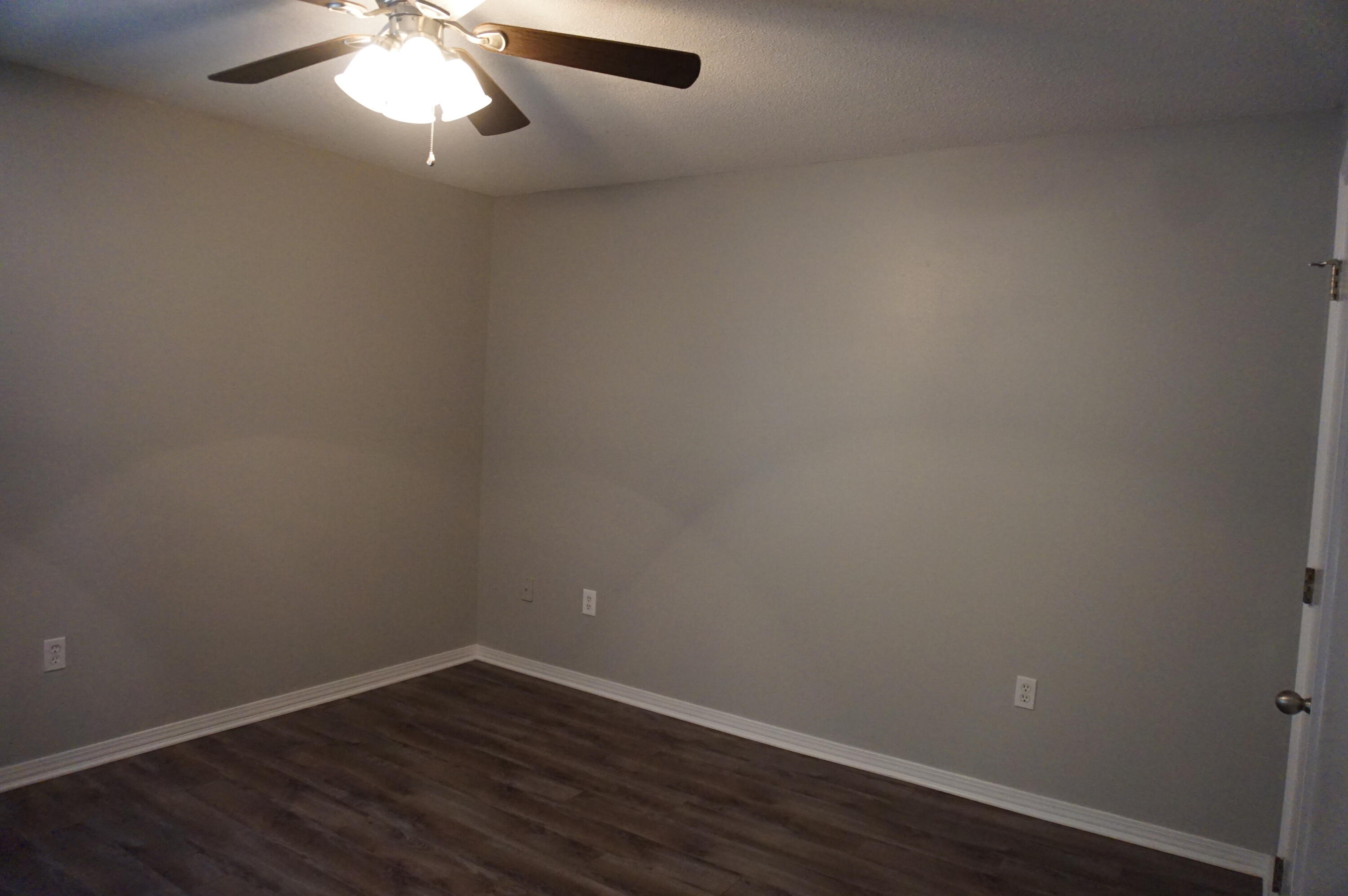 SHOAL TERRACE ESTATES - Residential Lease