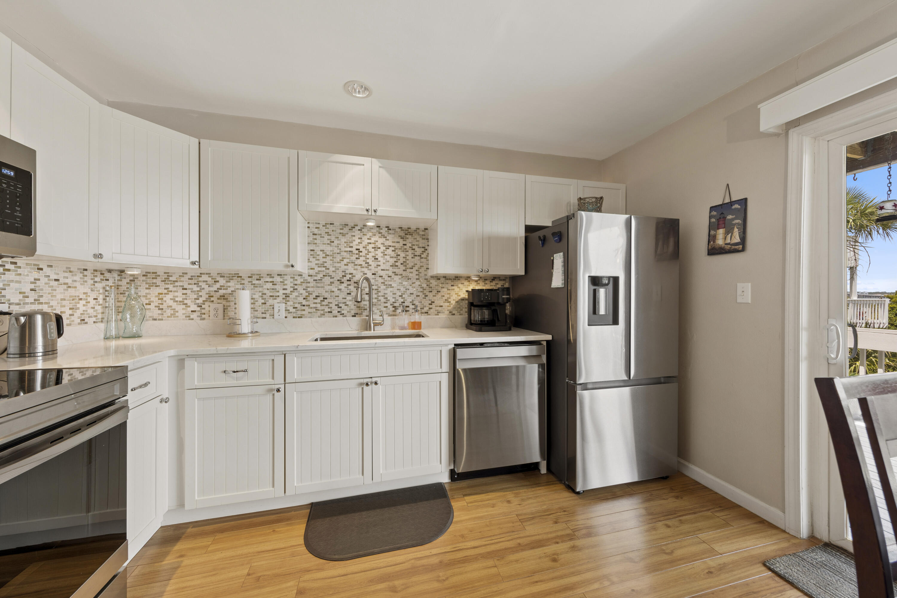 8522 Gulf Boulevard APT 11