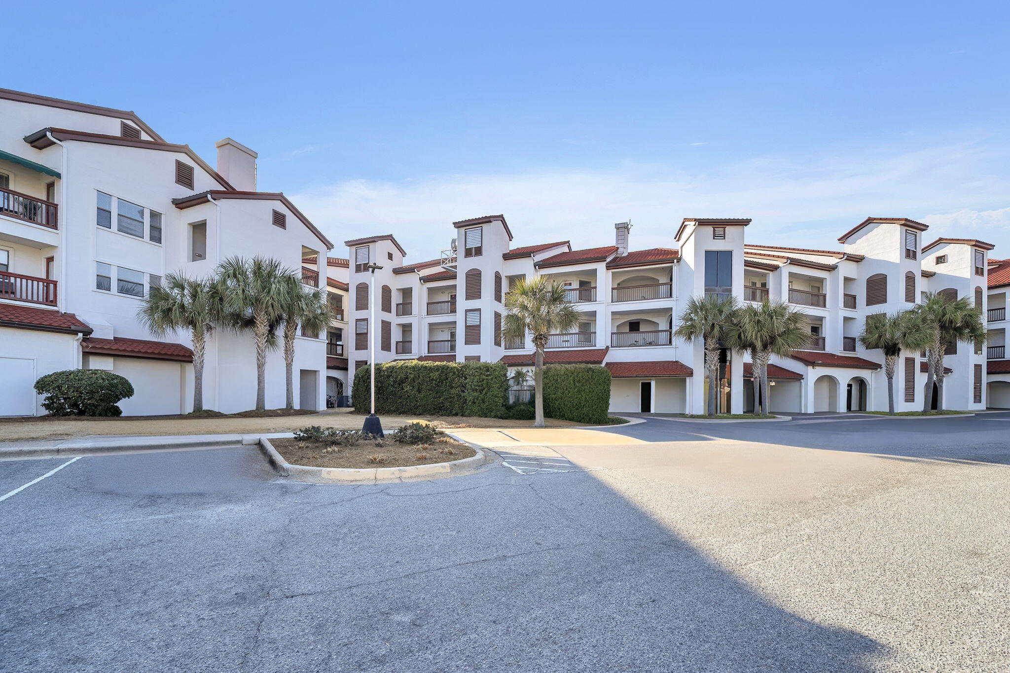 Plaza of St Thomas - Residential