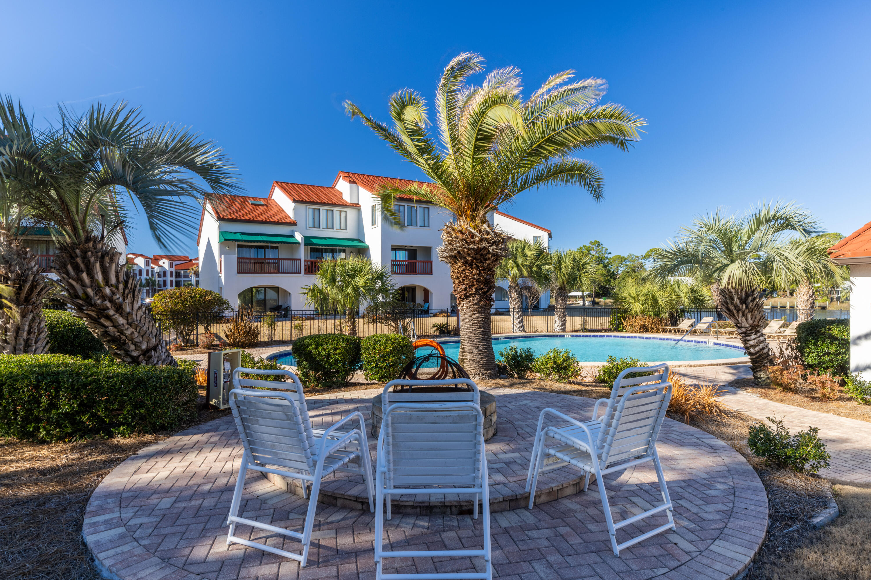 Plaza of St Thomas - Residential