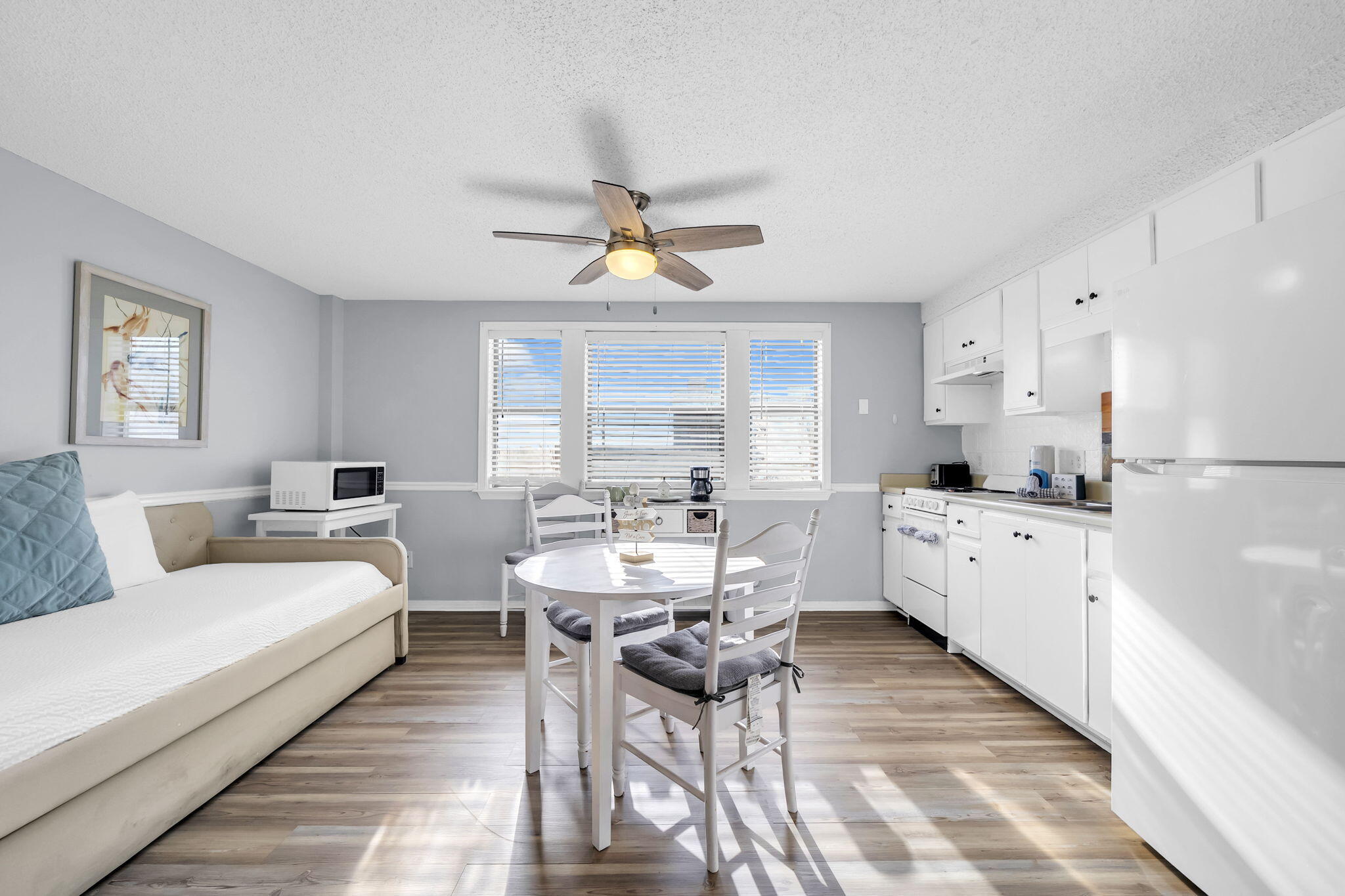 Plaza of St Thomas - Residential