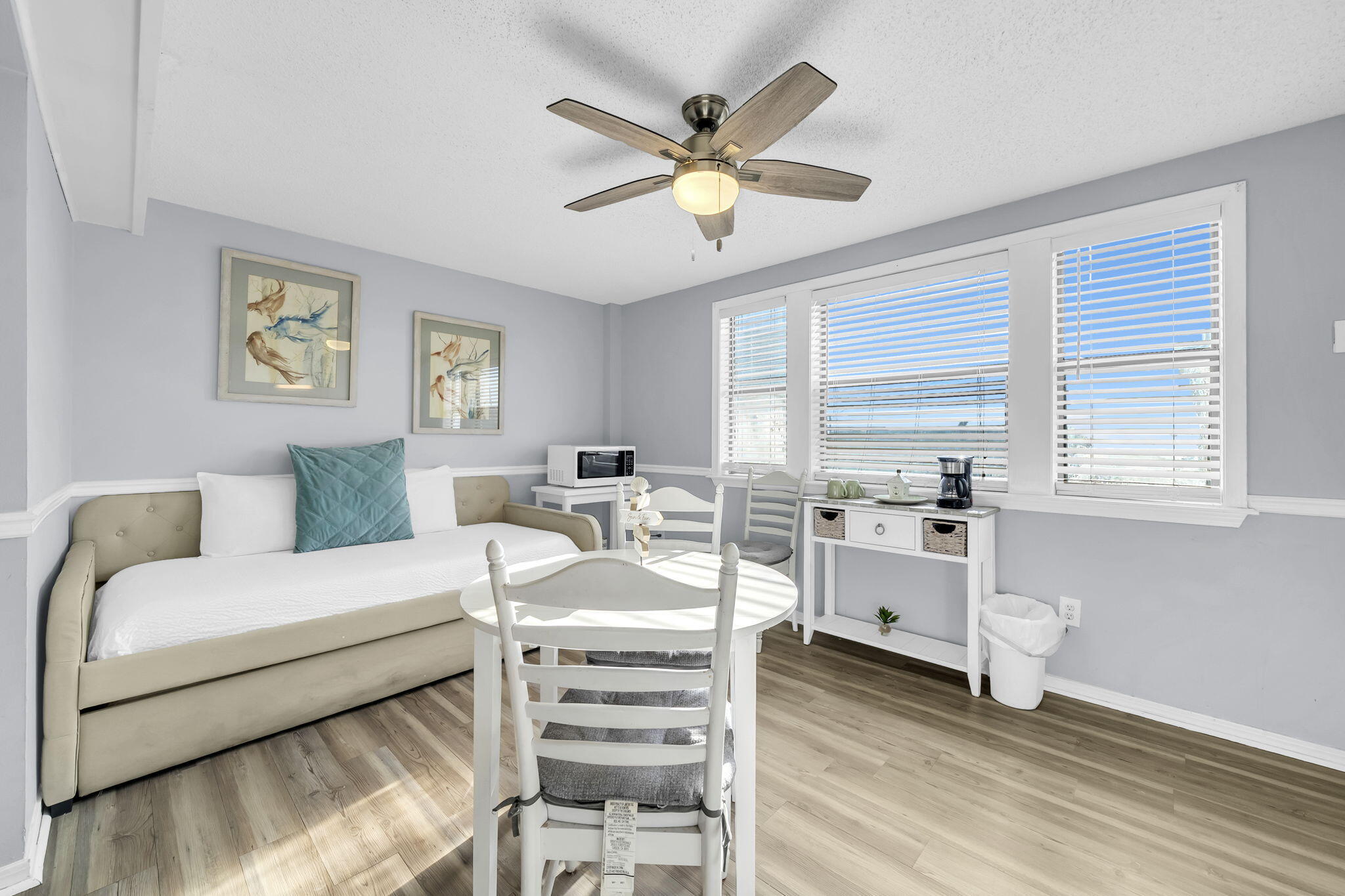 Plaza of St Thomas - Residential