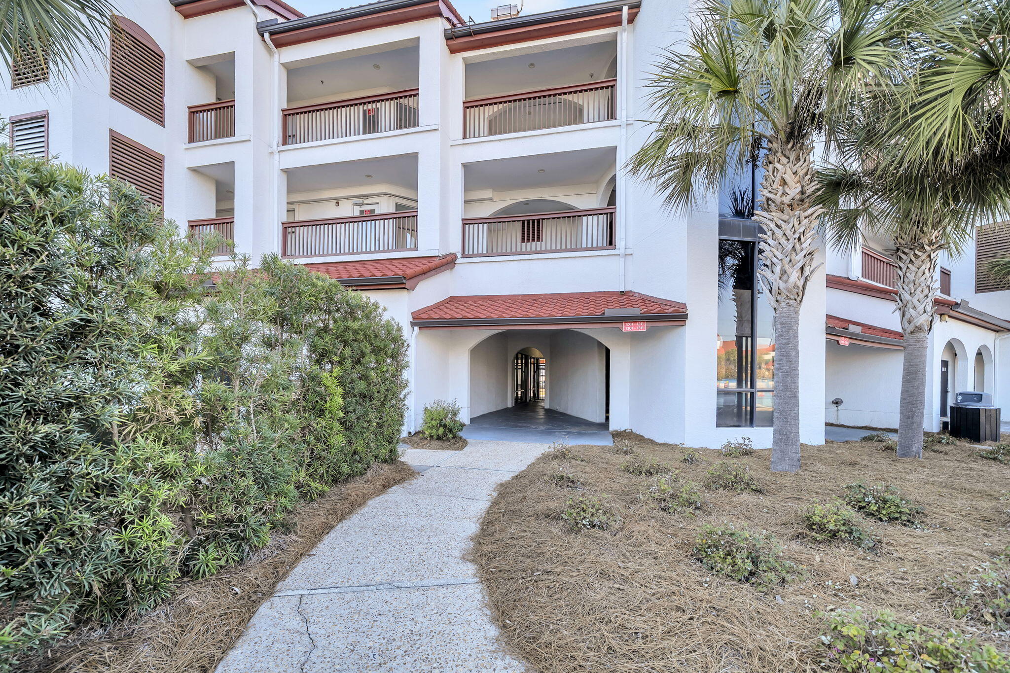 Plaza of St Thomas - Residential