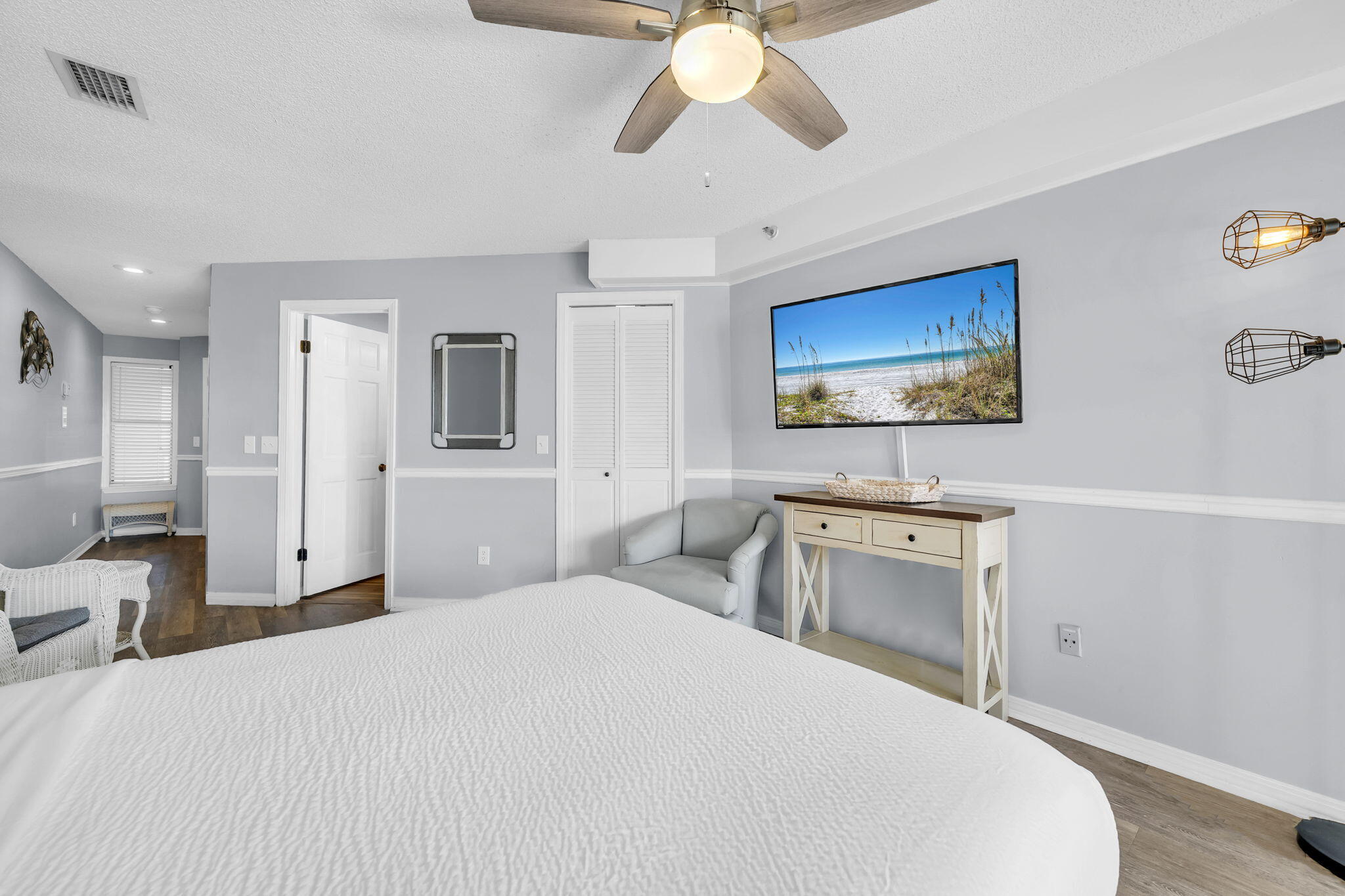 Plaza of St Thomas - Residential