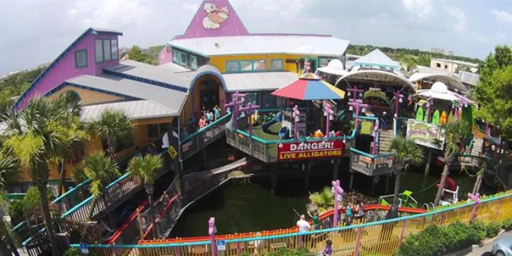 EMERALD WATERS VILLAGE - Residential