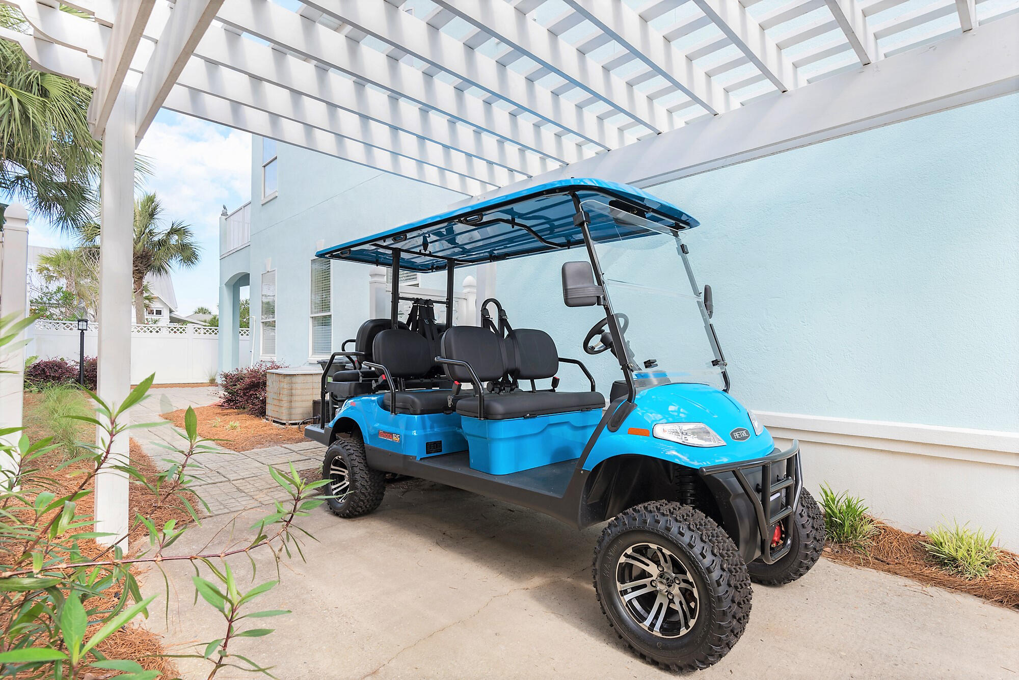 EMERALD WATERS VILLAGE - Residential