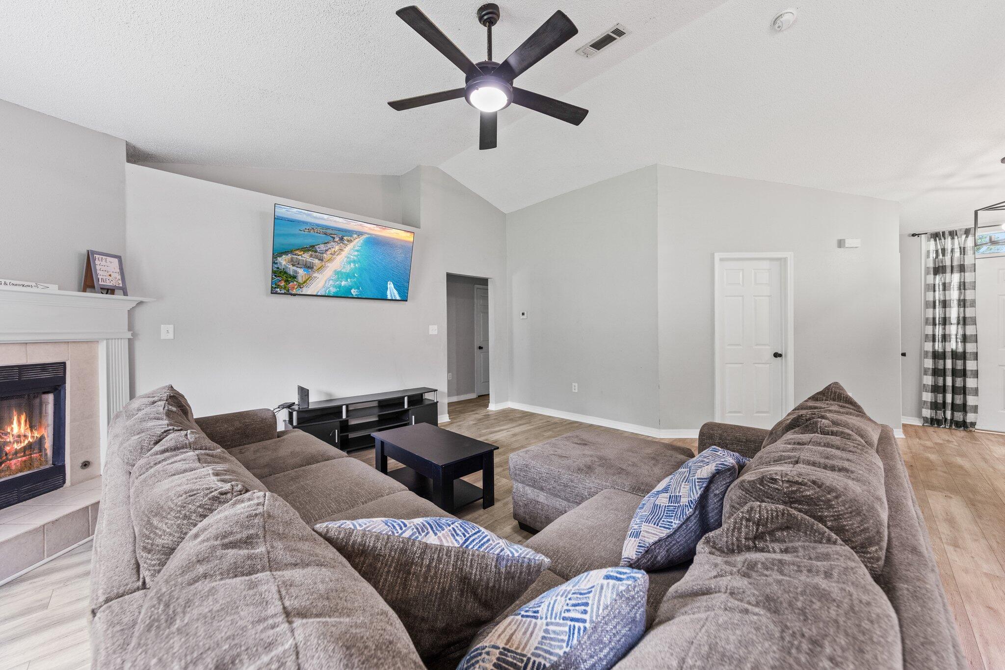 ANTIOCH ESTATES S/D LOT 70 BLK A - Residential