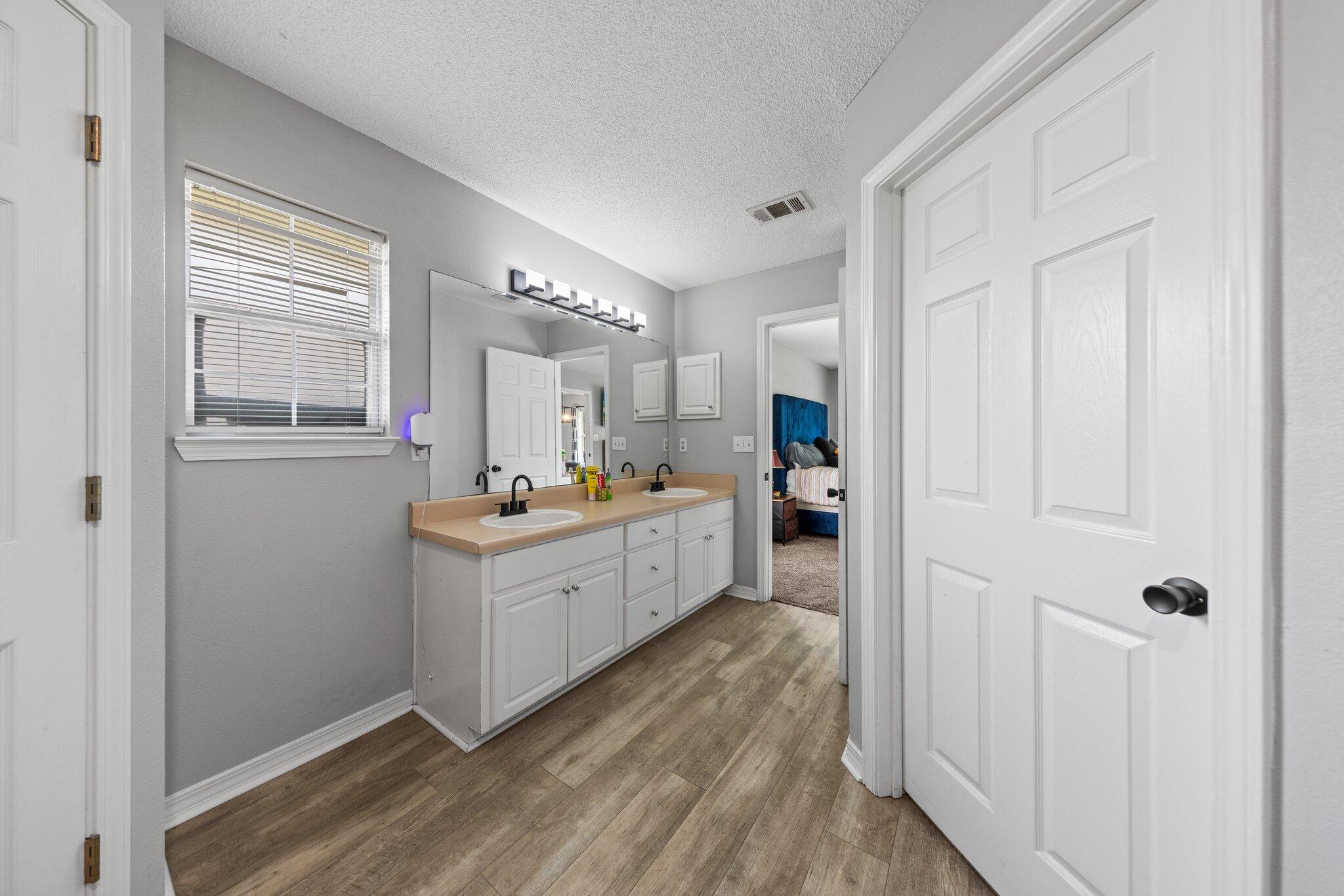 ANTIOCH ESTATES S/D LOT 70 BLK A - Residential