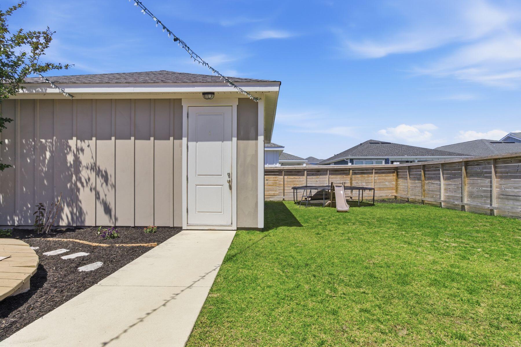 SWEET BAY - Residential