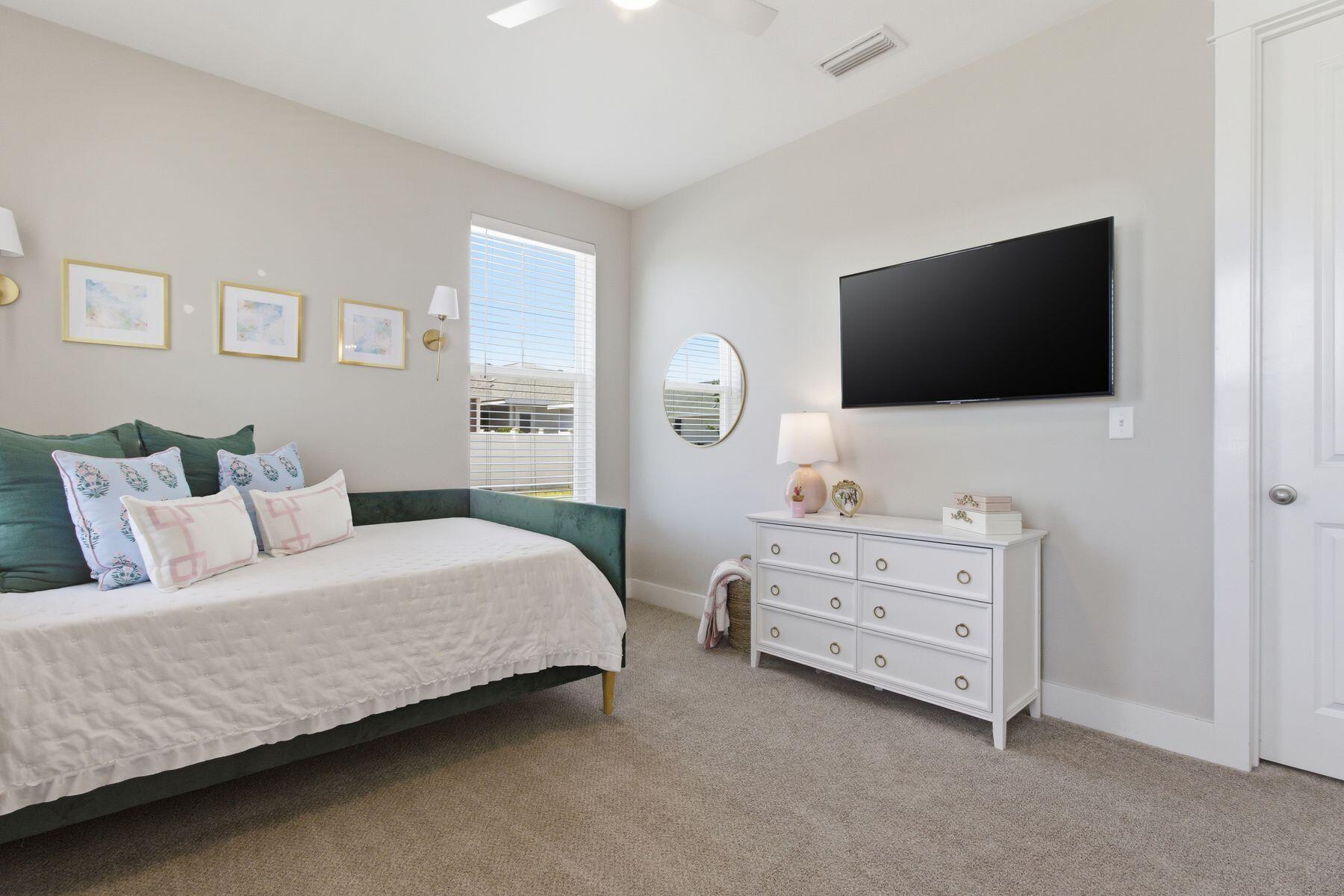 SWEET BAY - Residential