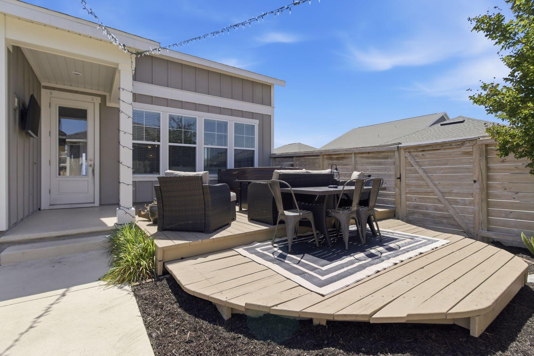 SWEET BAY - Residential