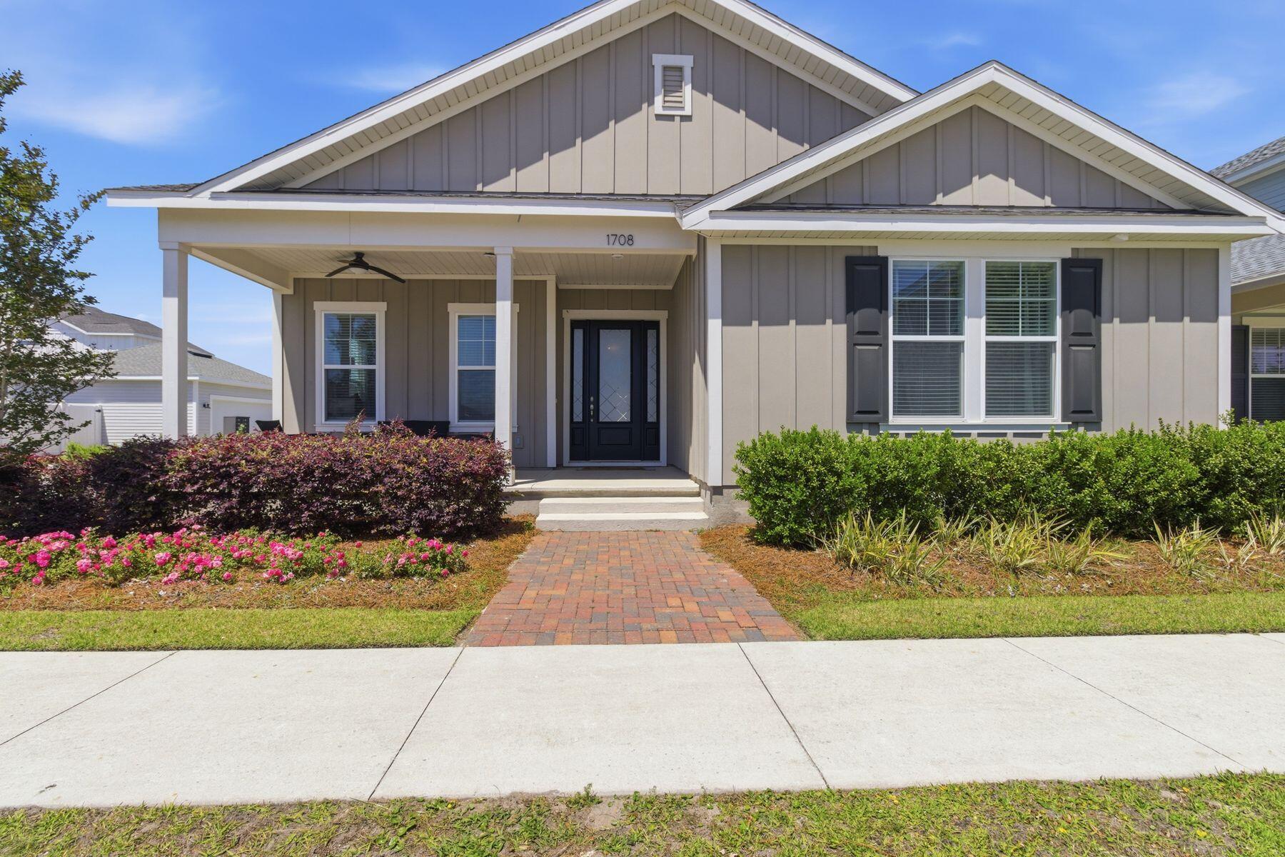 SWEET BAY - Residential