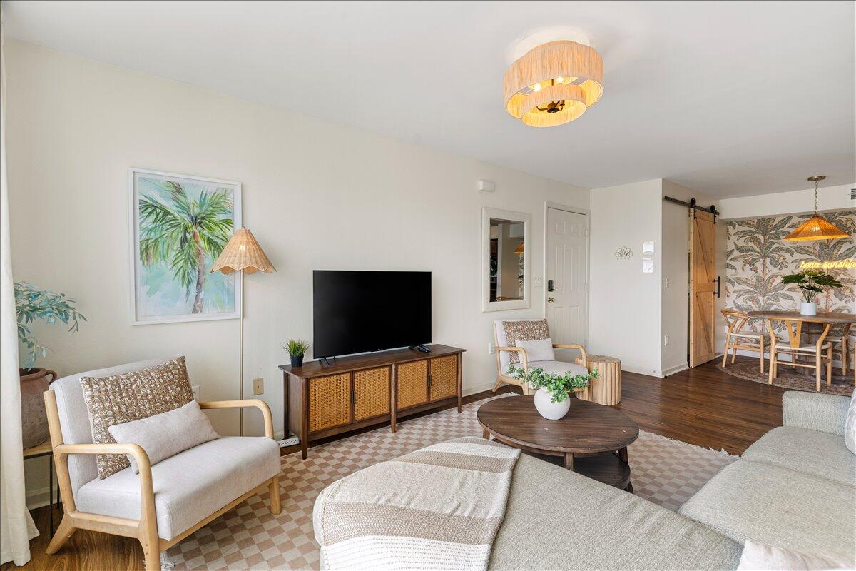 INDIAN LAKE - Residential