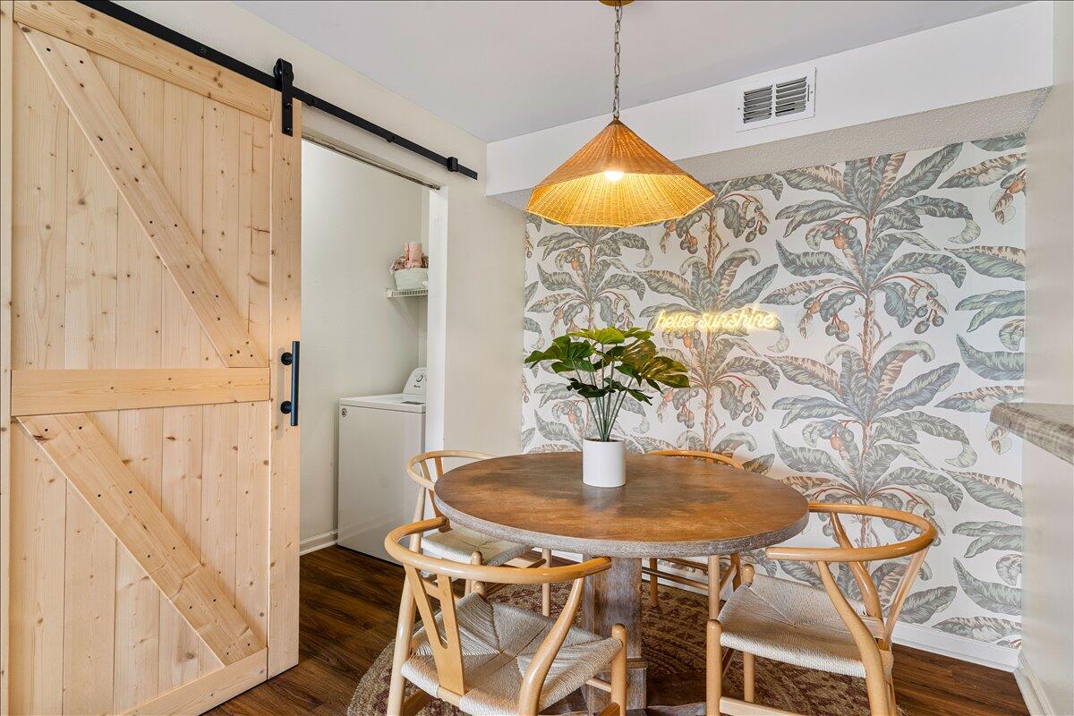 INDIAN LAKE - Residential