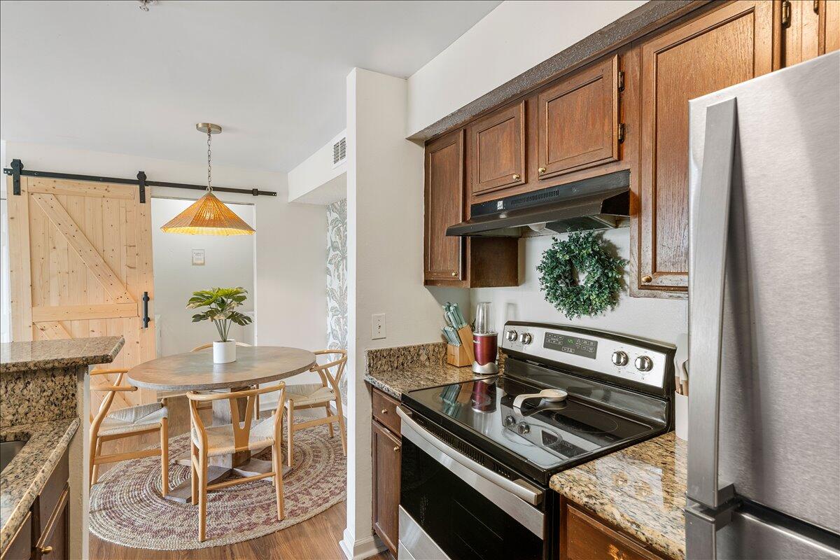 INDIAN LAKE - Residential