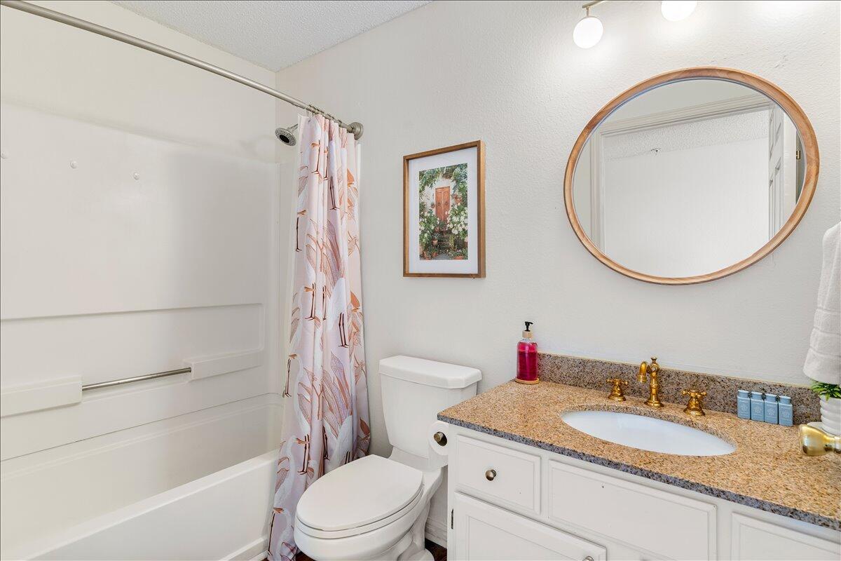 INDIAN LAKE - Residential