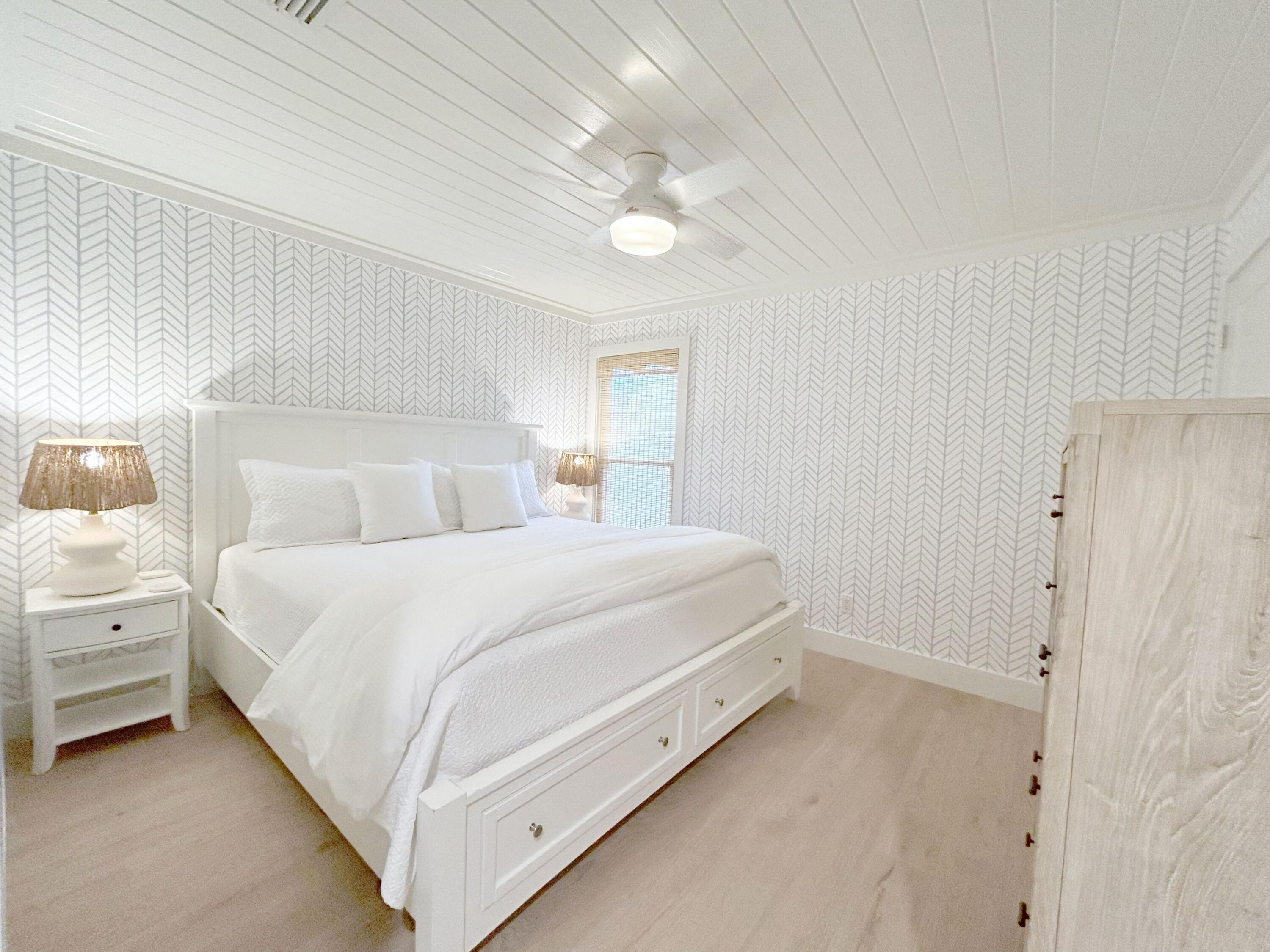 INLET DUNES CONDO PH 1 - Residential