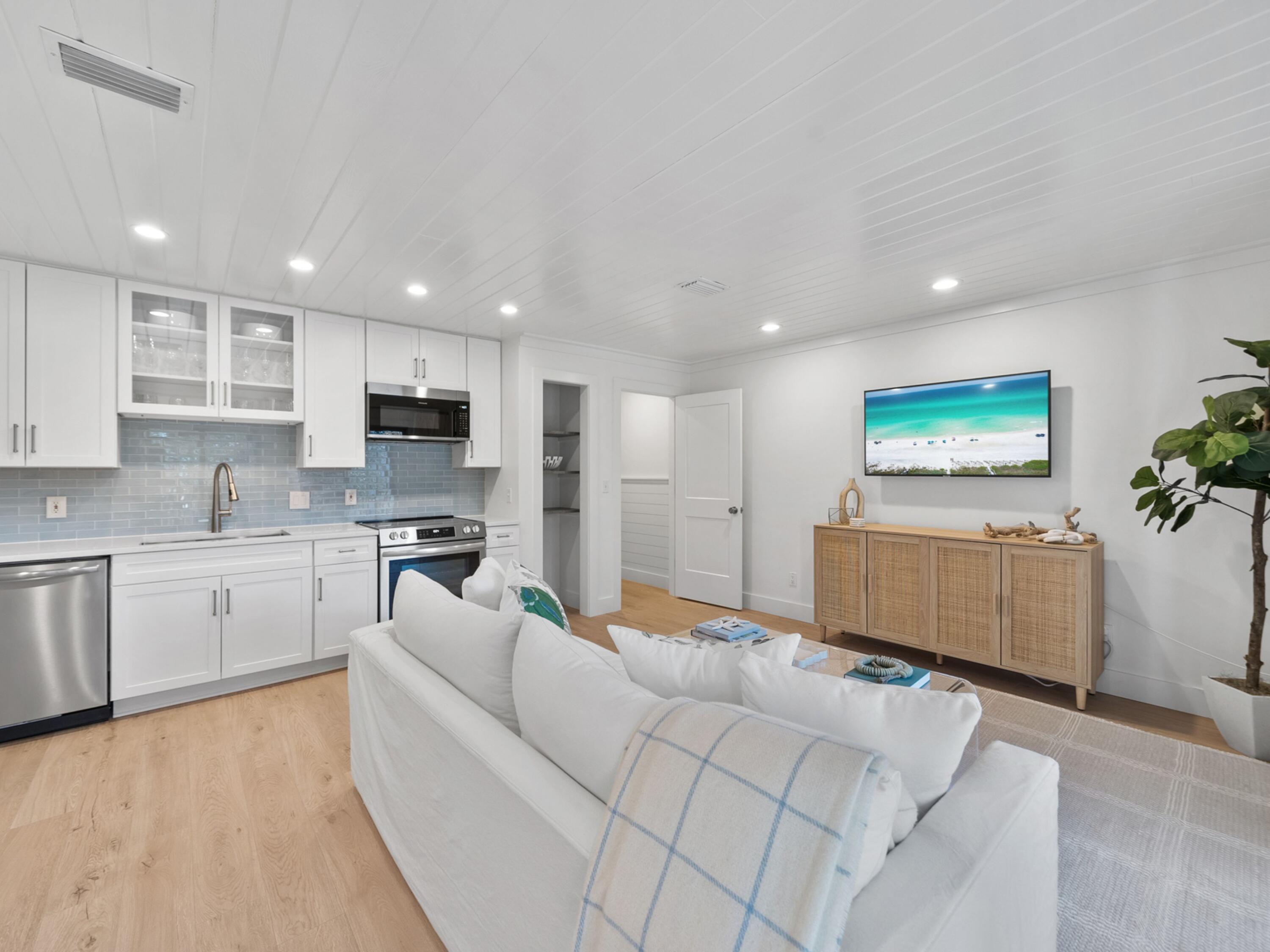 INLET DUNES CONDO PH 1 - Residential