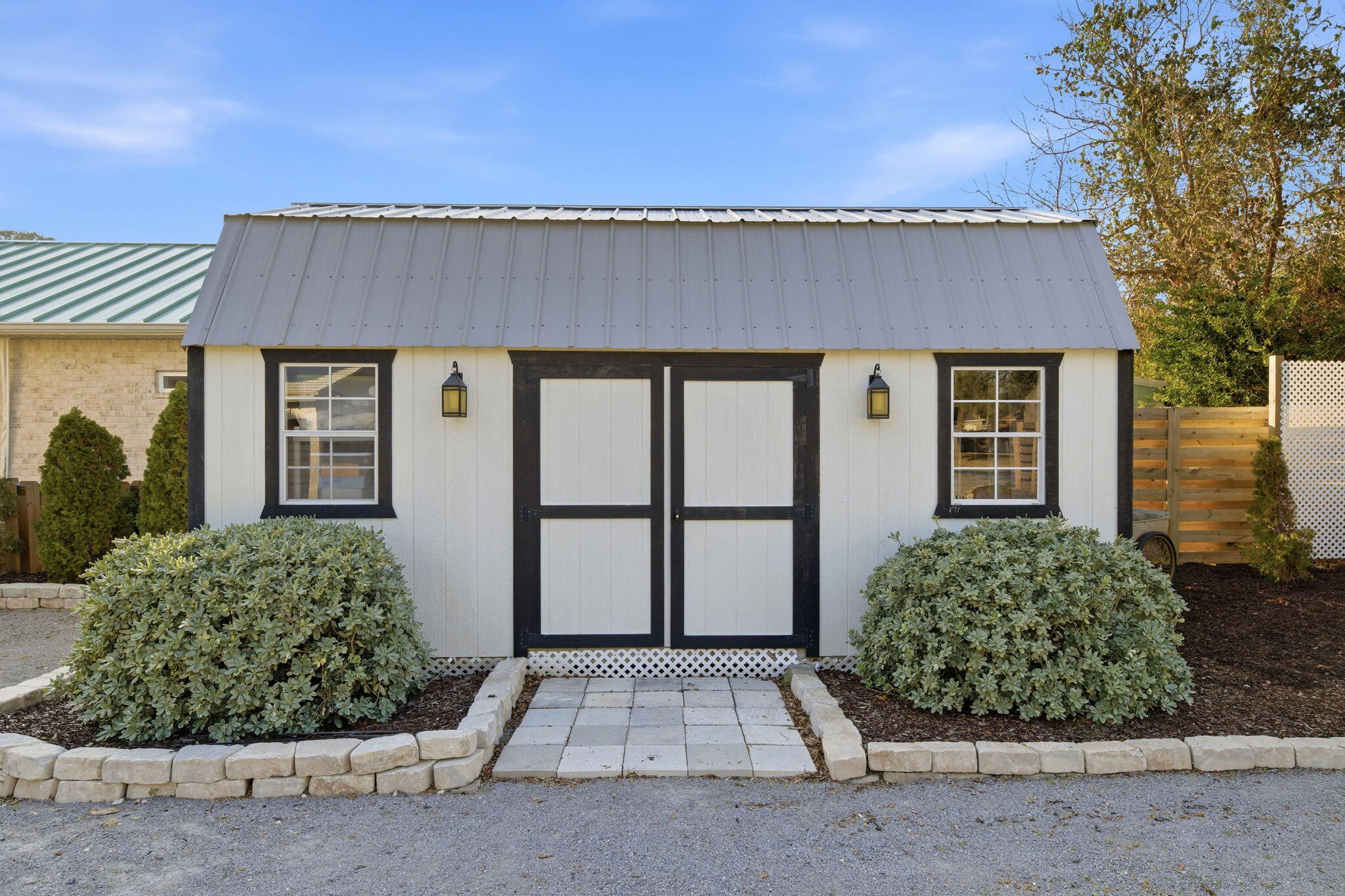 CRESCENT SHORES - Residential