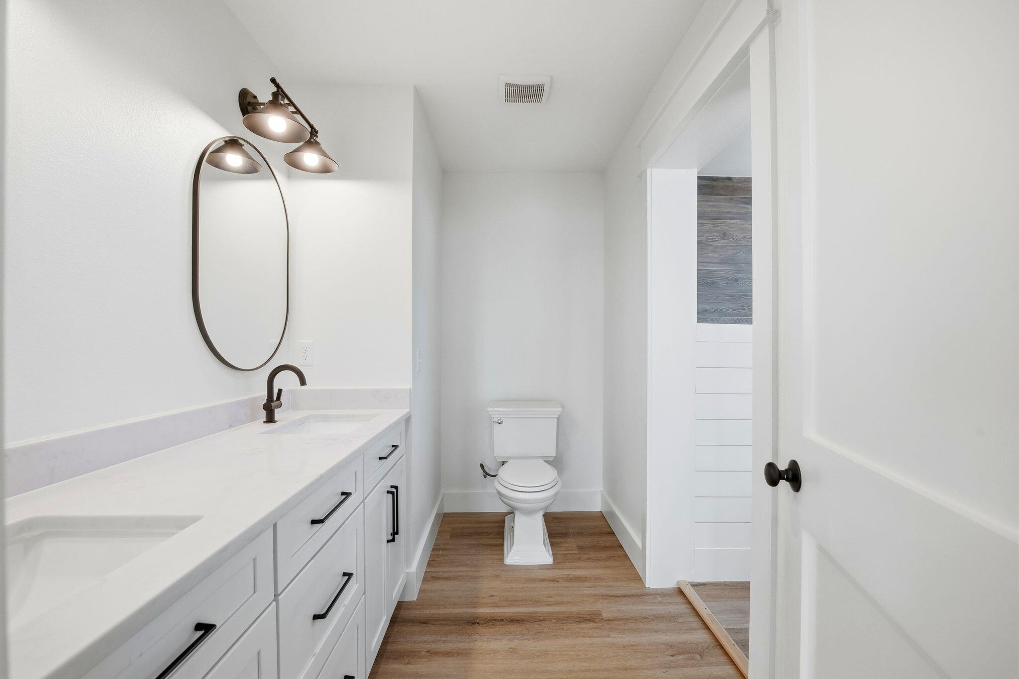 CRESCENT SHORES - Residential