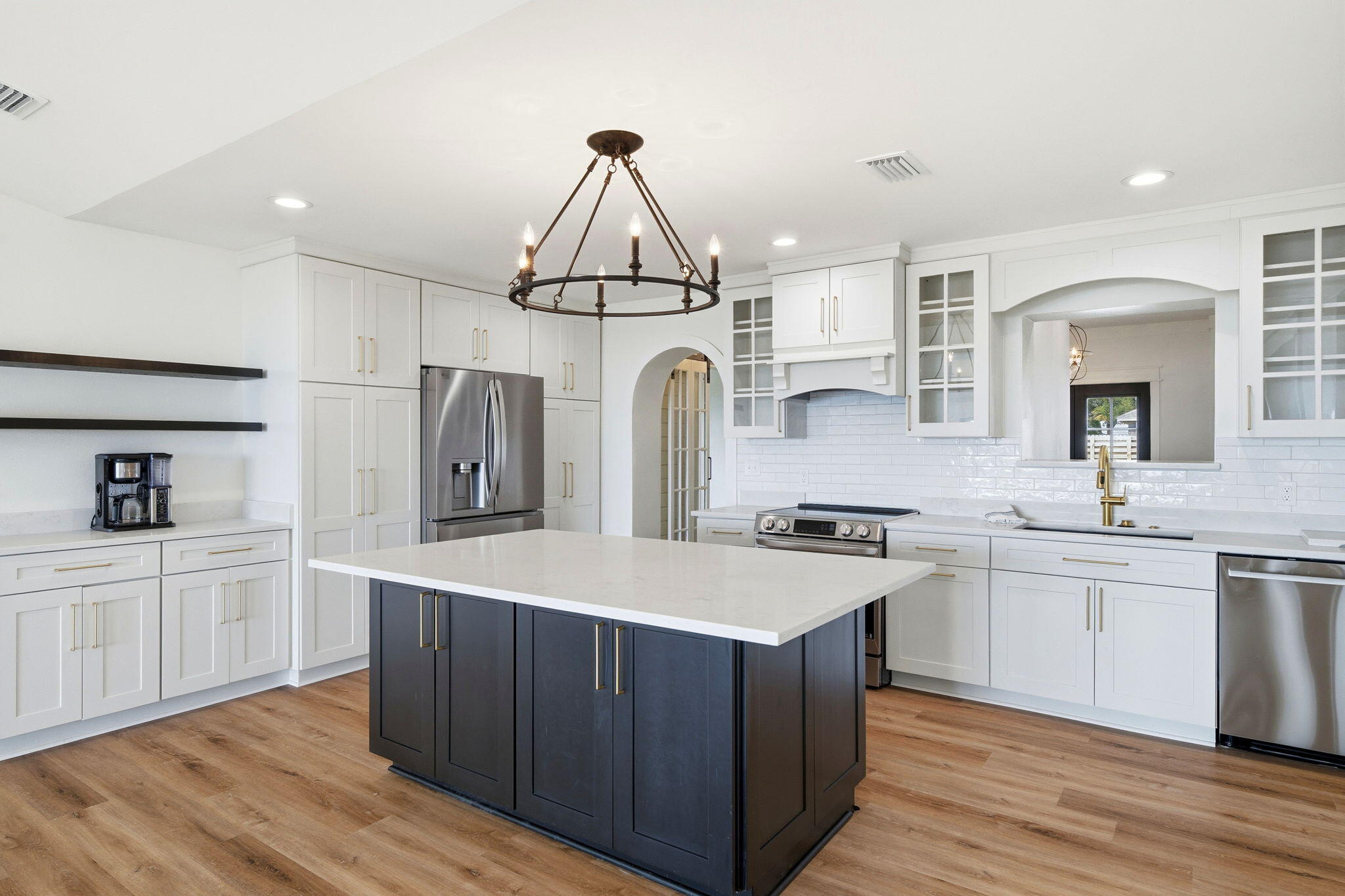 CRESCENT SHORES - Residential