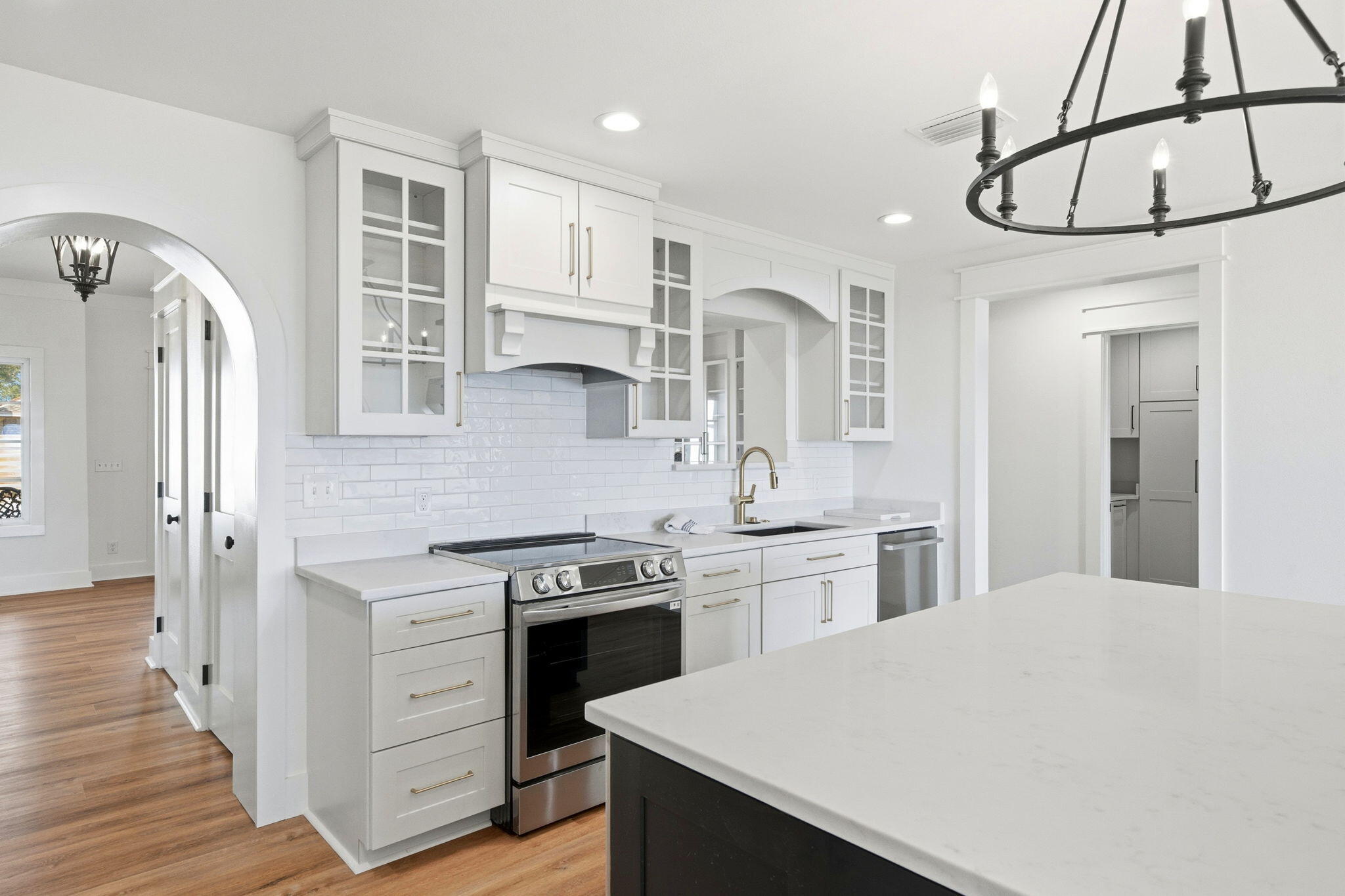 CRESCENT SHORES - Residential